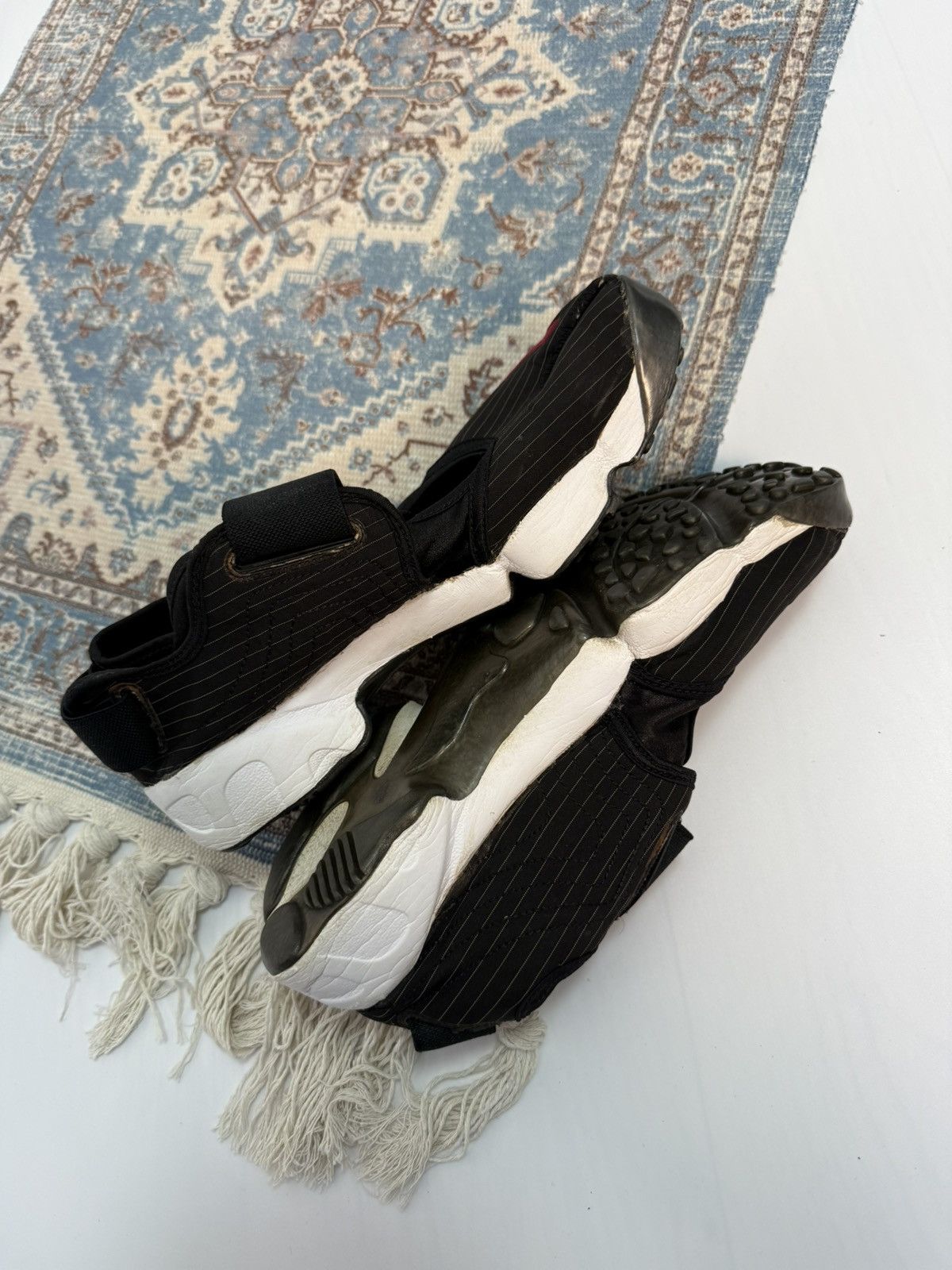 Nike Vintage 2000s Nike Air Rift Tabi Ninja Japanese Shoes 45,5 Size US 13 / EU 46 - 9 Thumbnail