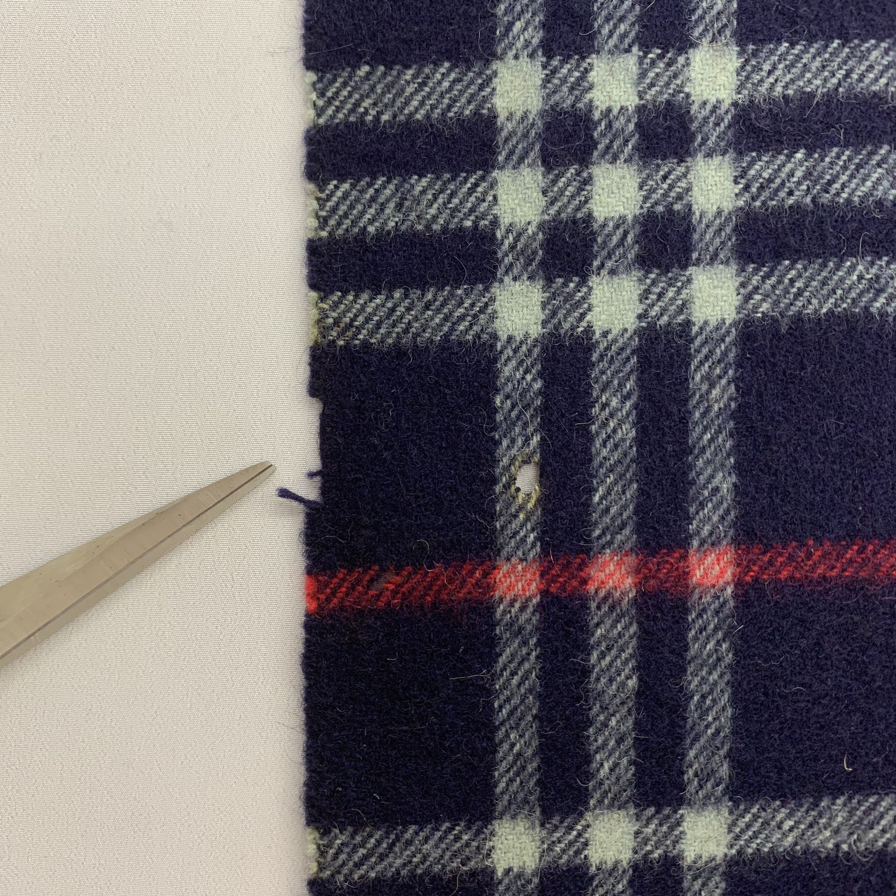 Burberry Burberrys Scarf Cashmere Muffler Neck Wrap BL1007 Size ONE SIZE - 9 Thumbnail