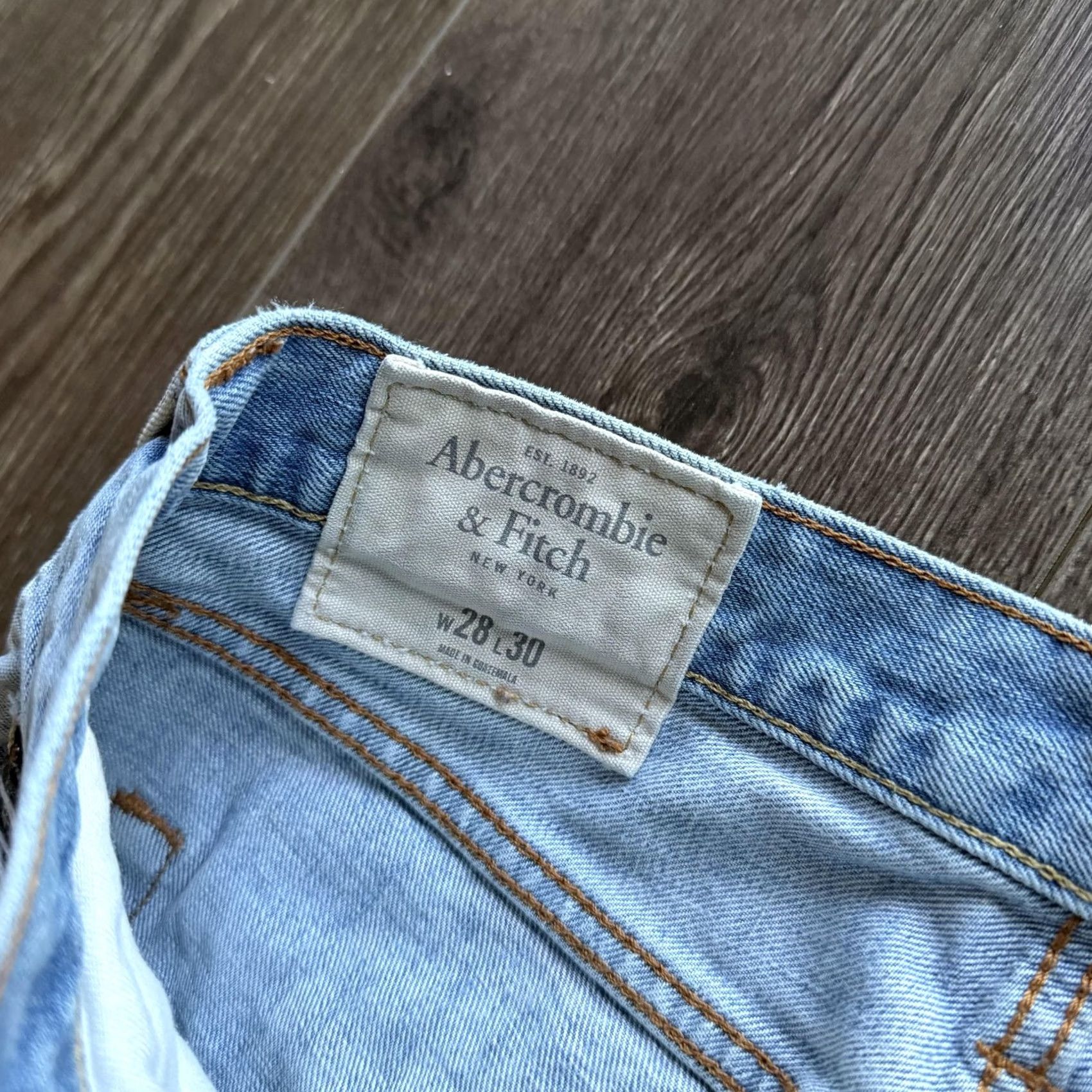 Abercrombie & Fitch Y2K Abercrombie & Fitch Jeans Slim Straight 28x30 Light Blue Distressed denim Men's Jeans Size US 28 / EU 44 - 6 Thumbnail