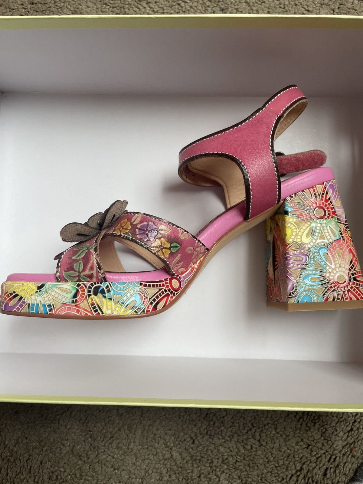 Vintage L’Artiste Hand-Painted Floral Platform Heels Size US 7.5 / IT 37.5 - 3 Thumbnail