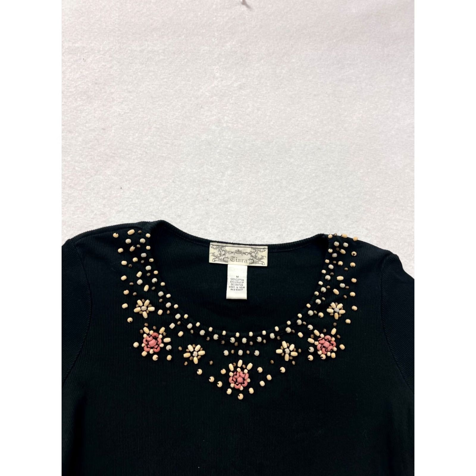 Vintage VINTAGE Tiara Black Embroidered Womens Top M Short Sleeve Shirt Womens M Black Beadwork Cotton Blouse Vintage/Tiara 90s? Size M / US 6-8 / IT 42-44 - 6 Thumbnail