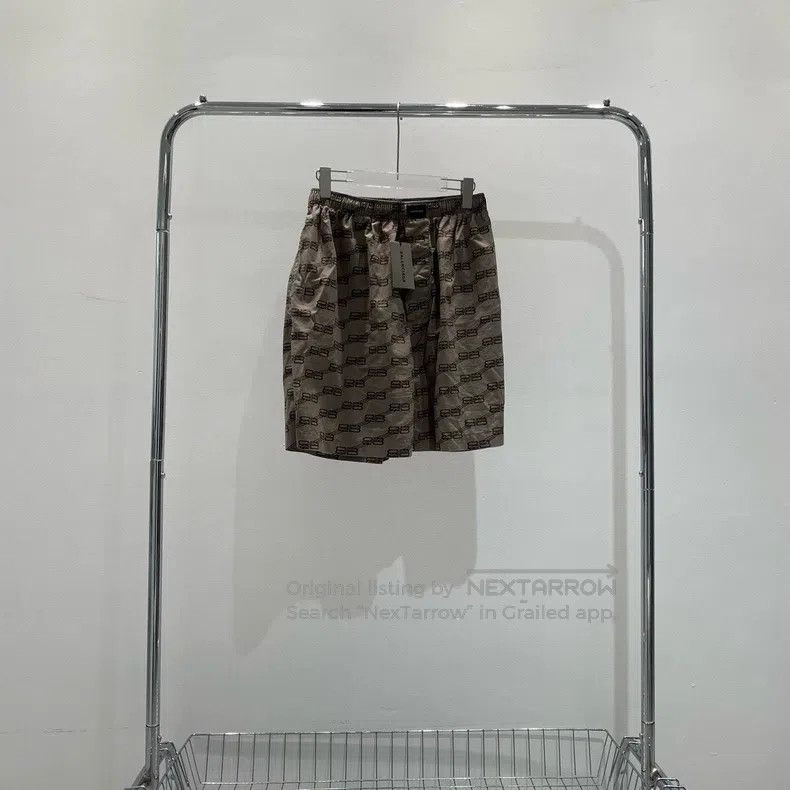 Other Balenciaga Double B Full Print Shorts Size US 30 / EU 46 - 2 Thumbnail