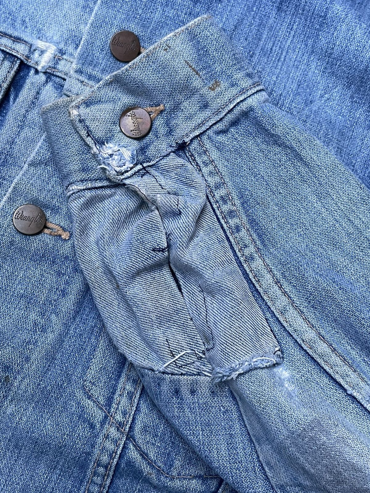 Vintage Vintage 70’s Wrangler Distresed Denim Jacket Size US L / EU 52-54 / 3 - 15 Thumbnail