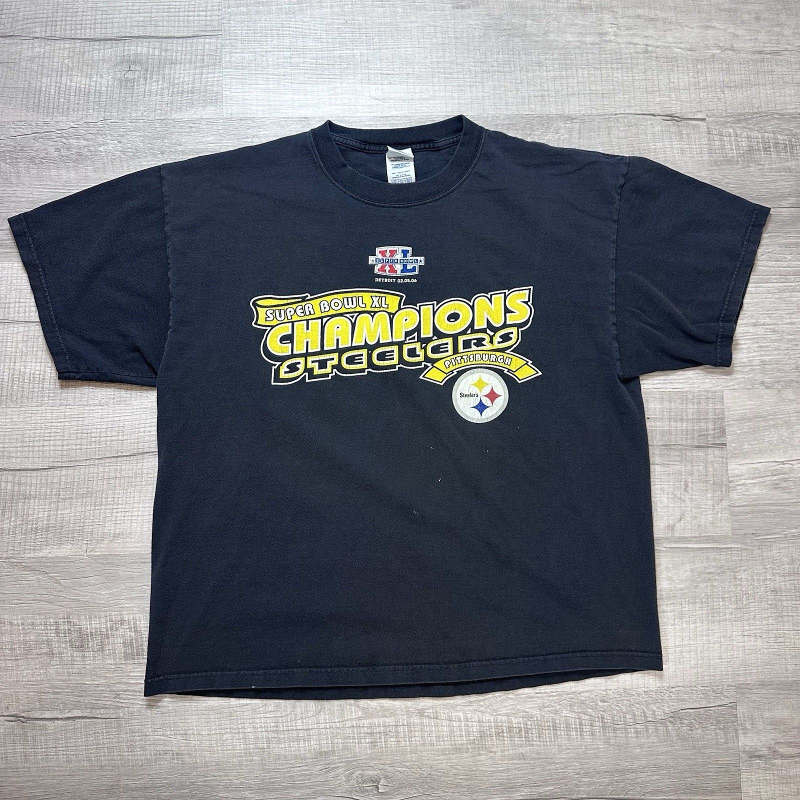 Vintage Vintage Pittsburgh Steelers T-Shirt XL '06 Super Bowl Champs Size US XL / EU 56 / 4 - 1 Thumbnail
