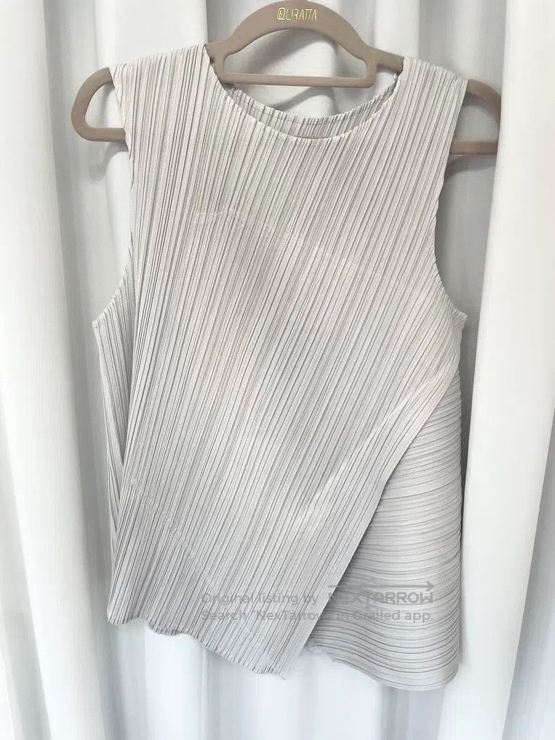 Issey Miyake Issey Miyake size:3 Diamond-cut Silver Camisole Size S / US 4 / IT 40 - 1 Thumbnail