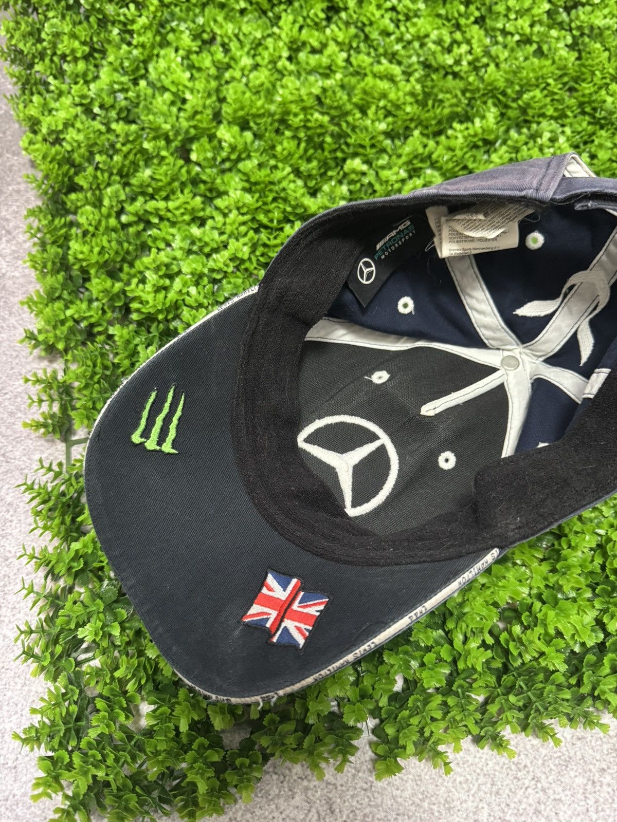 Vintage Vintage Mersedes Petronas AMG Cap Lewis Hamilton Size ONE SIZE - 9 Thumbnail