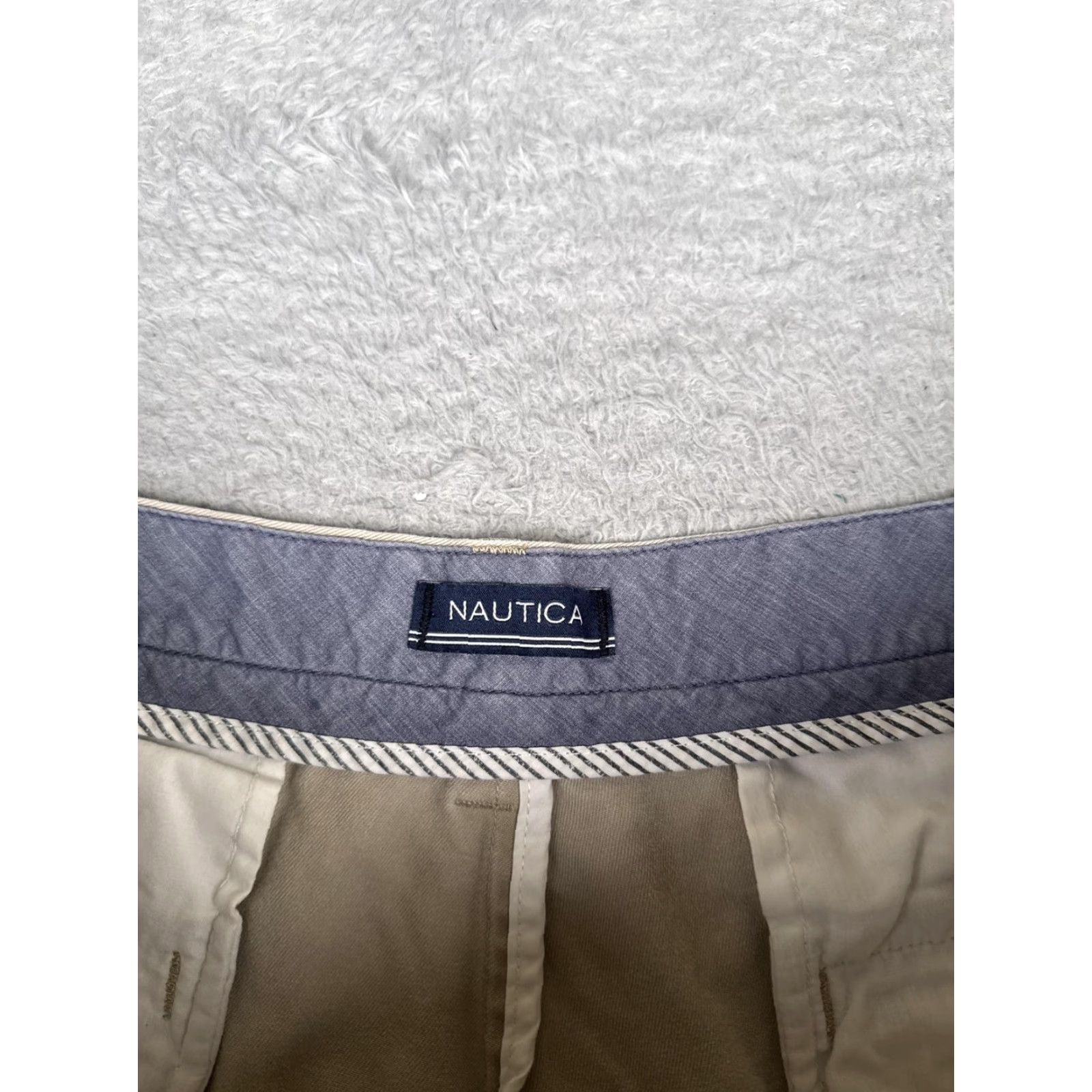 Nautica Nautica Shorts Men 33 Khaki Flat Front Chino Zip Fly Pockets American Size US 33 - 7 Thumbnail