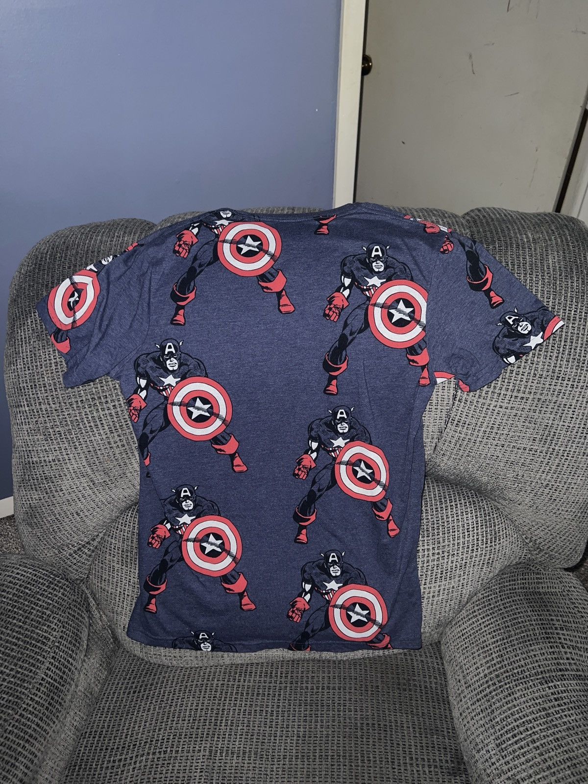 Marvel Comics Marvel Comics Captain America All-Over Tee Size US M / EU 48-50 / 2 - 4 Thumbnail