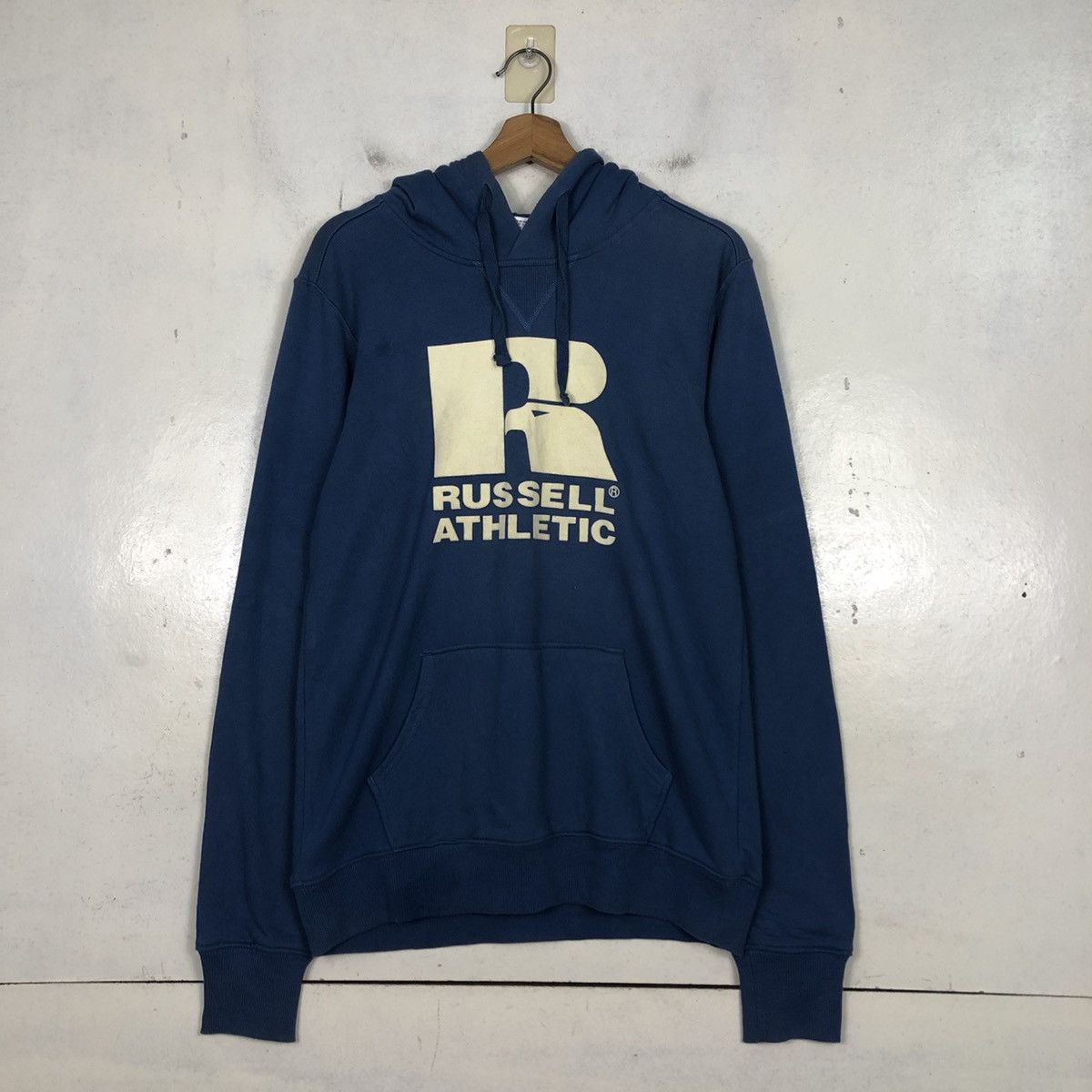 Japanese Brand 📌Vintage Hoodie Pull Over Russell Athletic Big Logo Size US L / EU 52-54 / 3 - 13 Thumbnail
