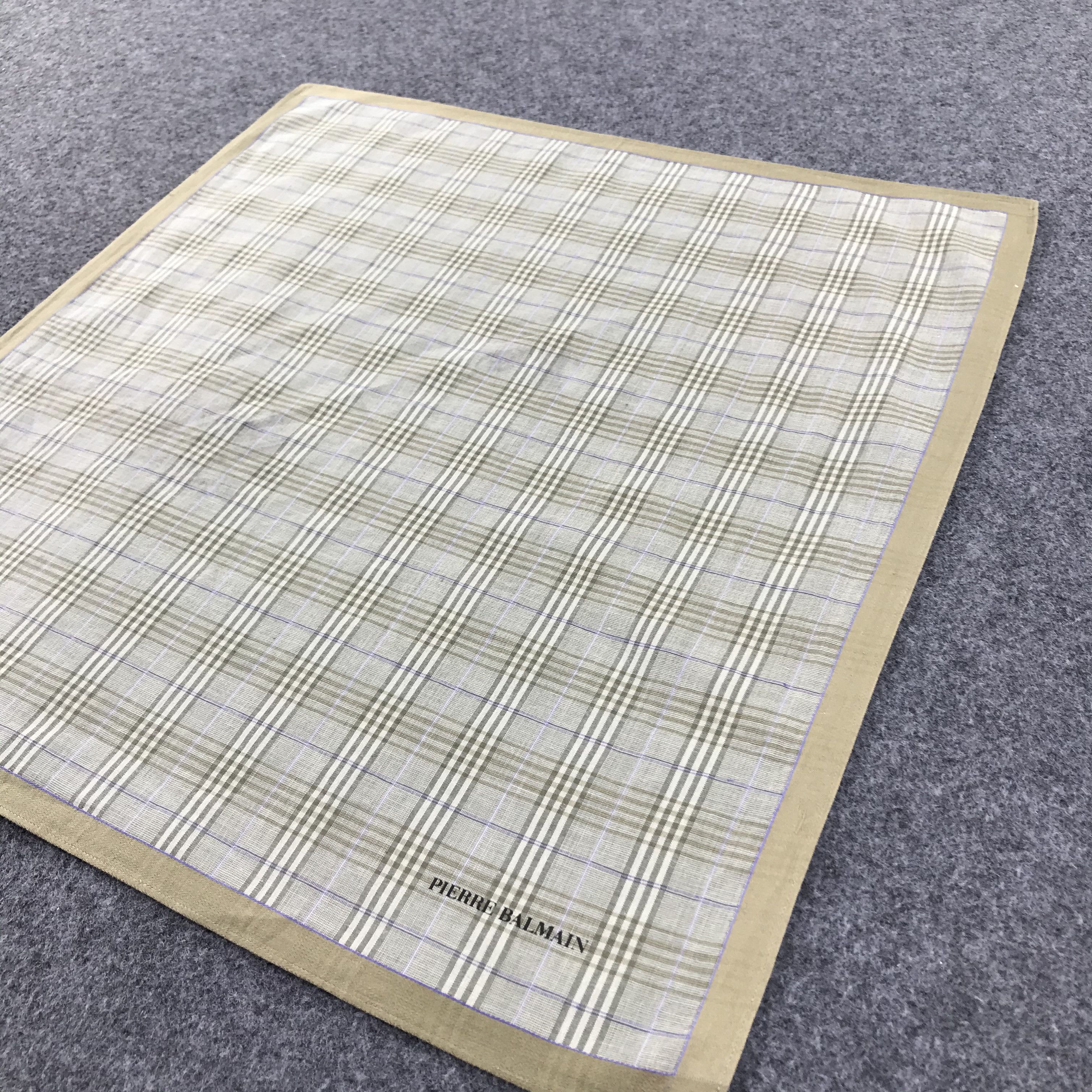 Pierre Balmain × Vintage Pierre Balmain Handkerchief Neckerchief Bandana H207 Size ONE SIZE - 5 Thumbnail
