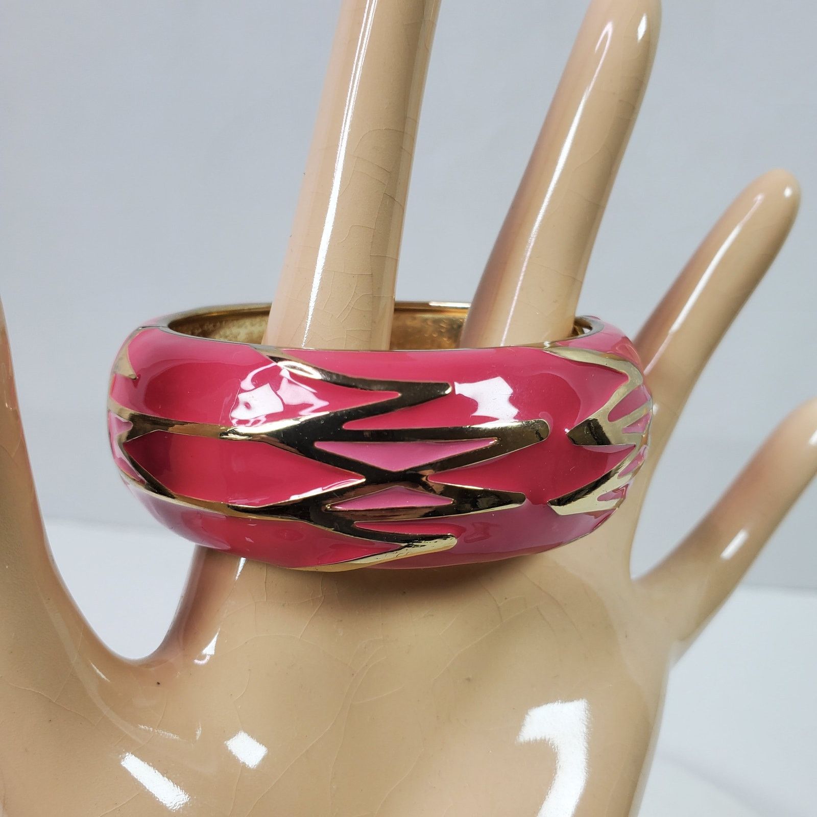 The Unbranded Brand Casual Career Pink & Gold Tone Statement Cuff Bracelet Size ONE SIZE - 2 Thumbnail
