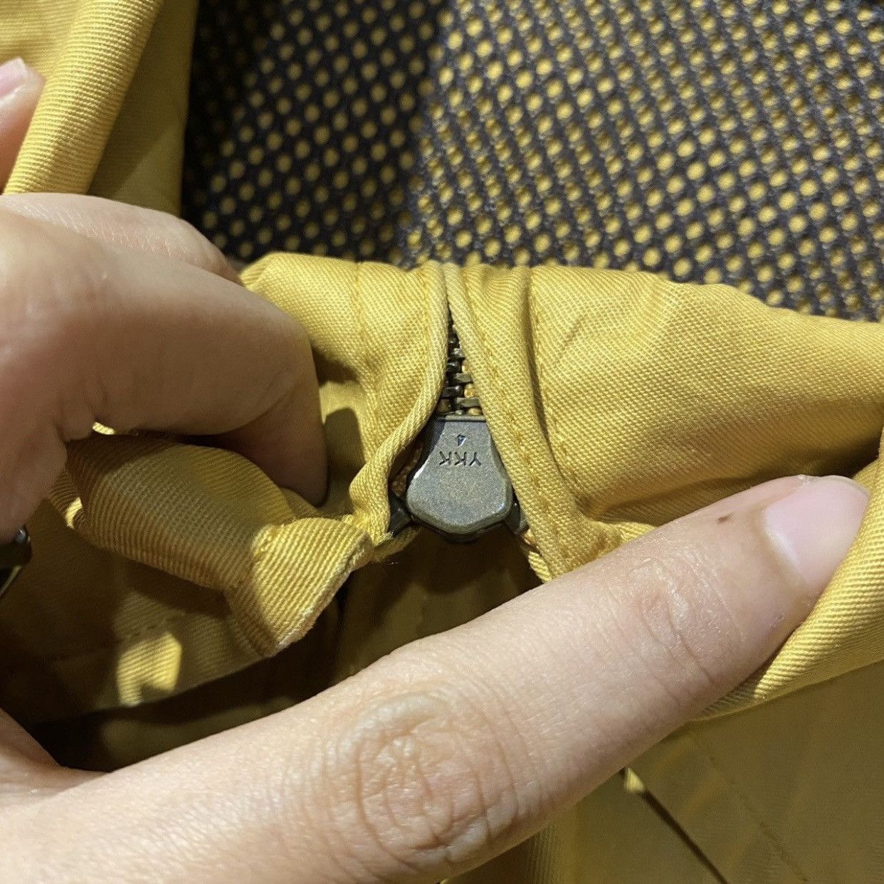 Burberry × Vintage 90s Burberrys’ Prorsum Gold Inside Spell Light Jackets Size US XL / EU 56 / 4 - 6 Thumbnail