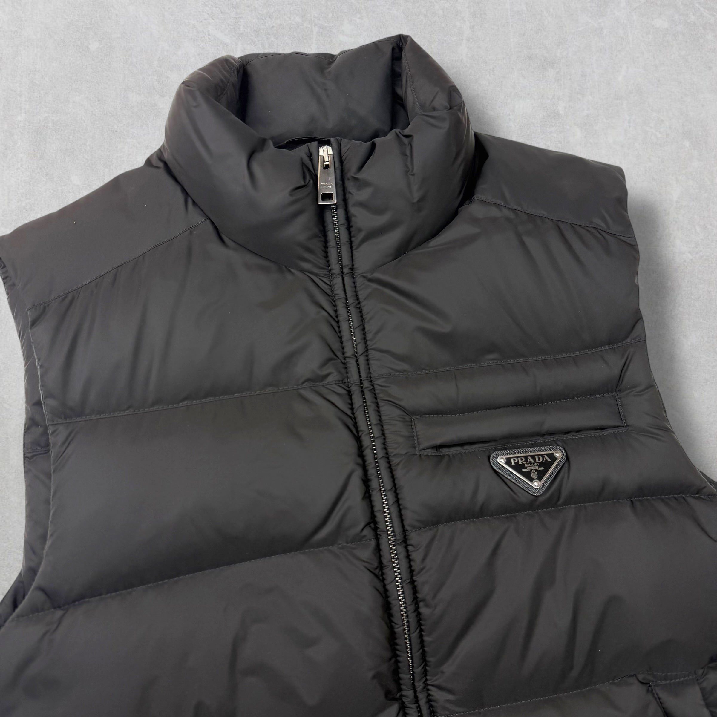 Prada Prada Padded Re-Nylon Vest 48 (M) Size US M / EU 48-50 / 2 - 2 Thumbnail