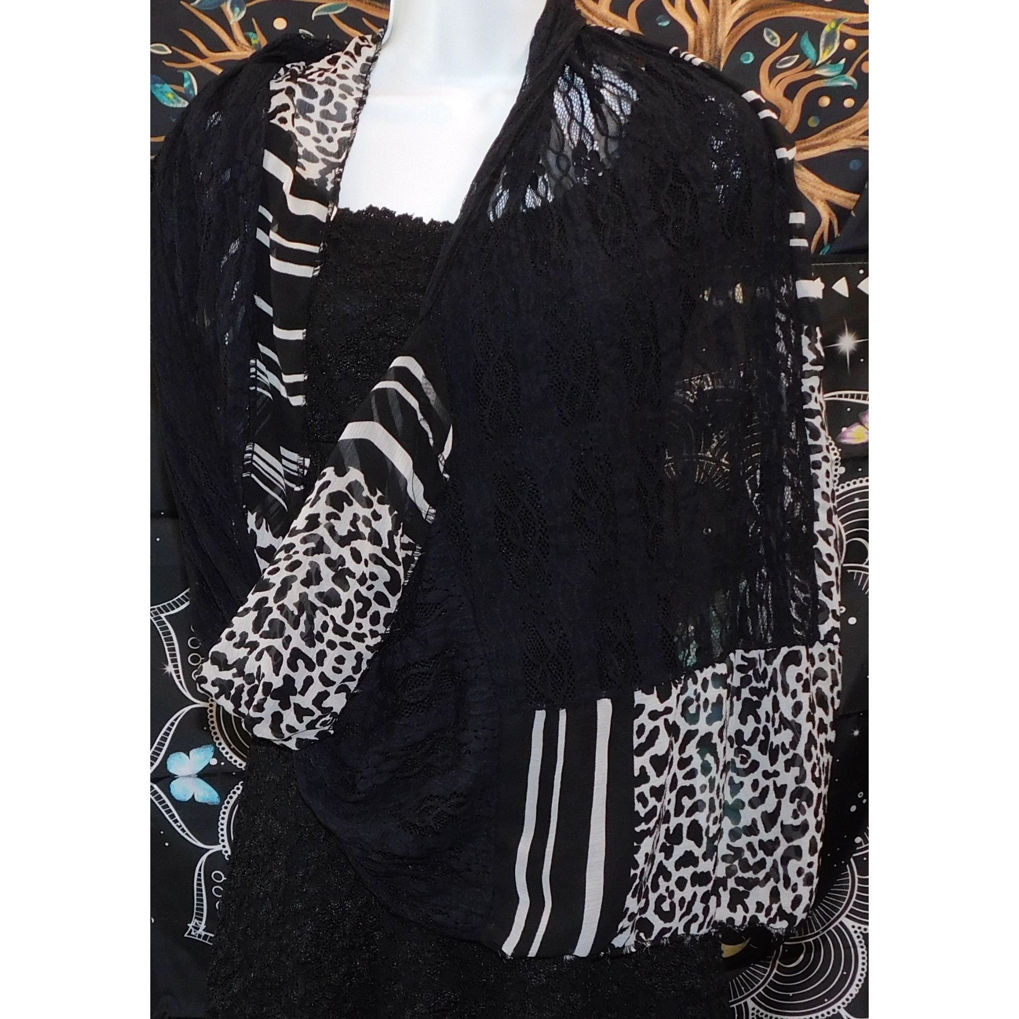 Other Black Lace & Animal Print Infinity Scarf With Abstract Patte Size ONE SIZE - 4 Thumbnail