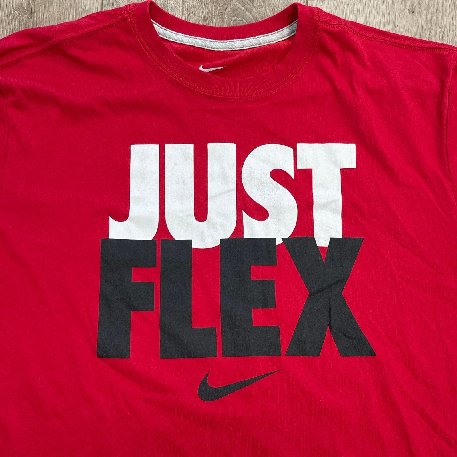 Nike Nike Just Flex Dri Fit Red Tee T Shirt Size Large L B15 Size US L / EU 52-54 / 3 - 5 Thumbnail