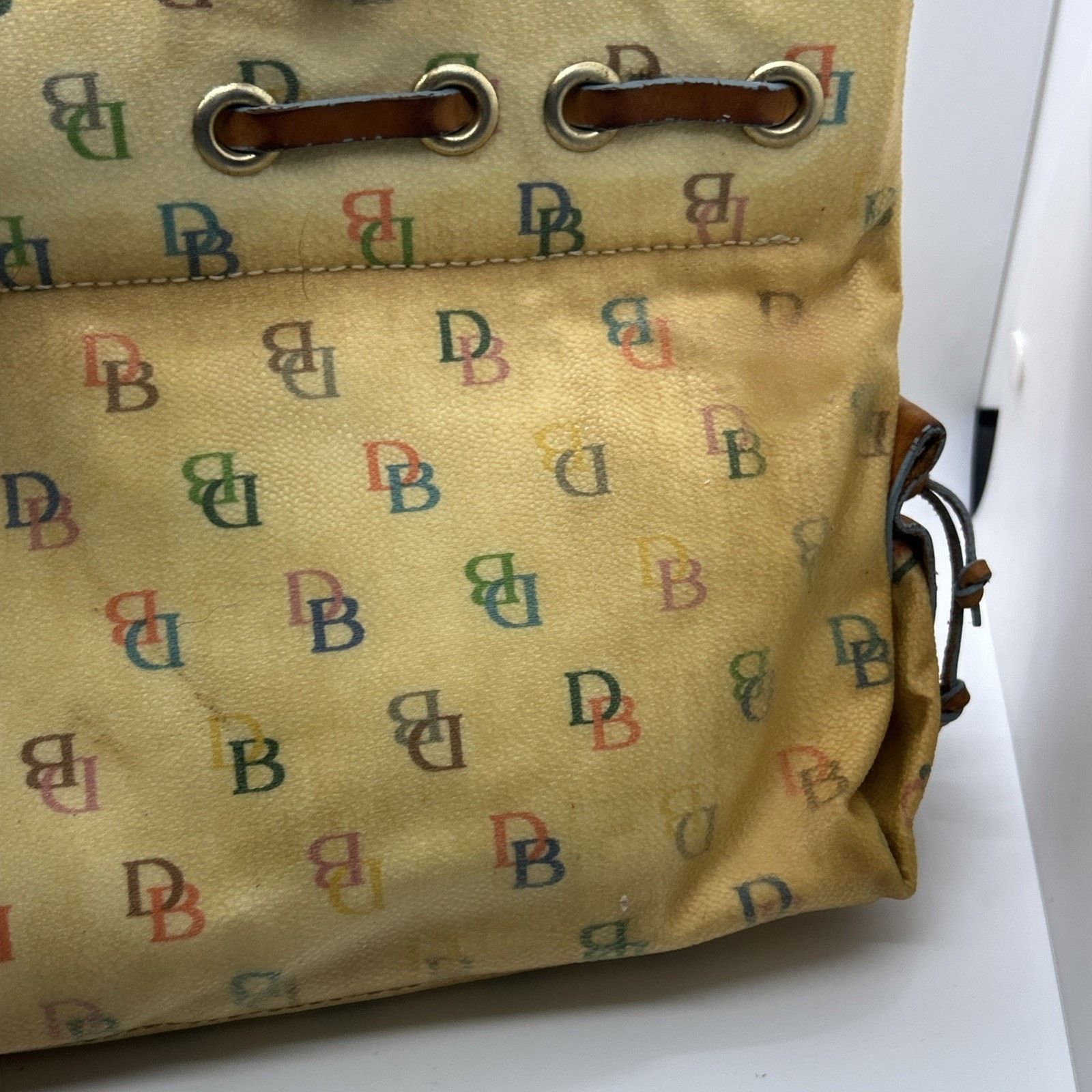 Dooney & Bourke Dooney & Bourke Pale Yellow& Tan Vinyl Handbag Purse Leather Size ONE SIZE - 9 Thumbnail