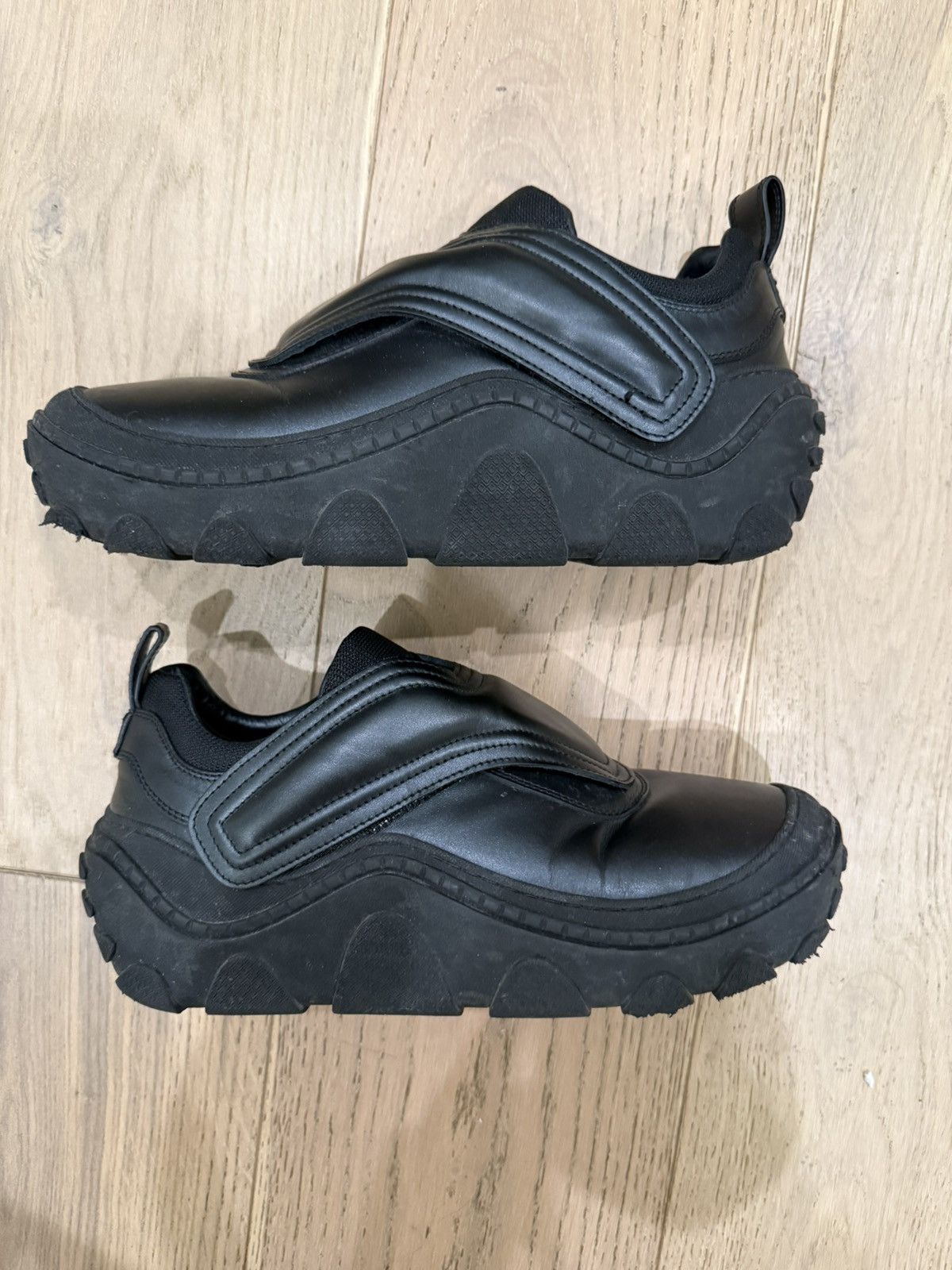 【美品】KIKO KOSTADINOV Tonkin Strap Leather KIKO KOSTADINOV Tonkin Strap Leather