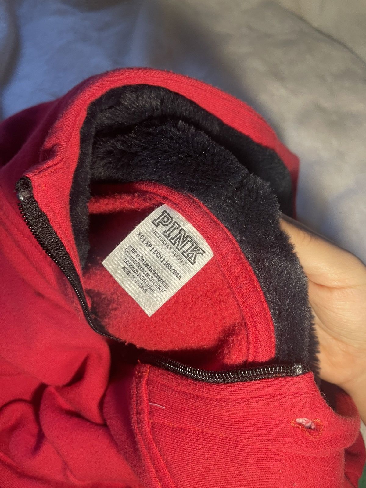 Pink × Victoria's Secret × Vintage Red fur - PINK Victoria secret hoodie Size XS / US 0-2 / IT 36-38 - 5 Thumbnail