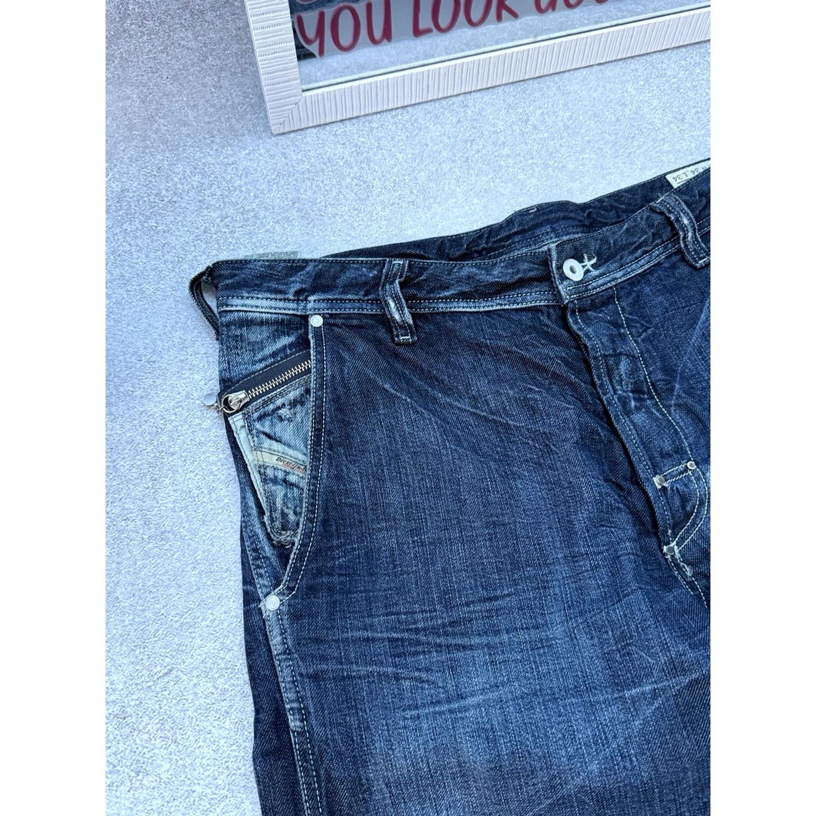 Diesel VINTAGE Diesel Pheyo Jeans Men’s W34 L34 Blue Denim Straight Jeans Size US 34 / EU 50 - 6 Thumbnail