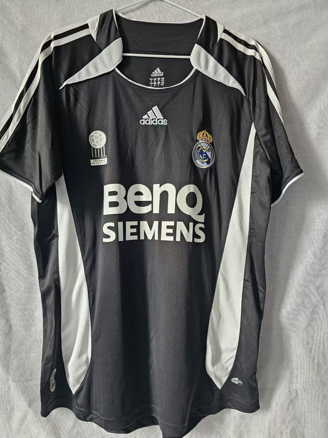 Other 2006 07 Real Madrid #23 David Beckham Jersey L Size US L / EU 52-54 / 3 - 2 Thumbnail