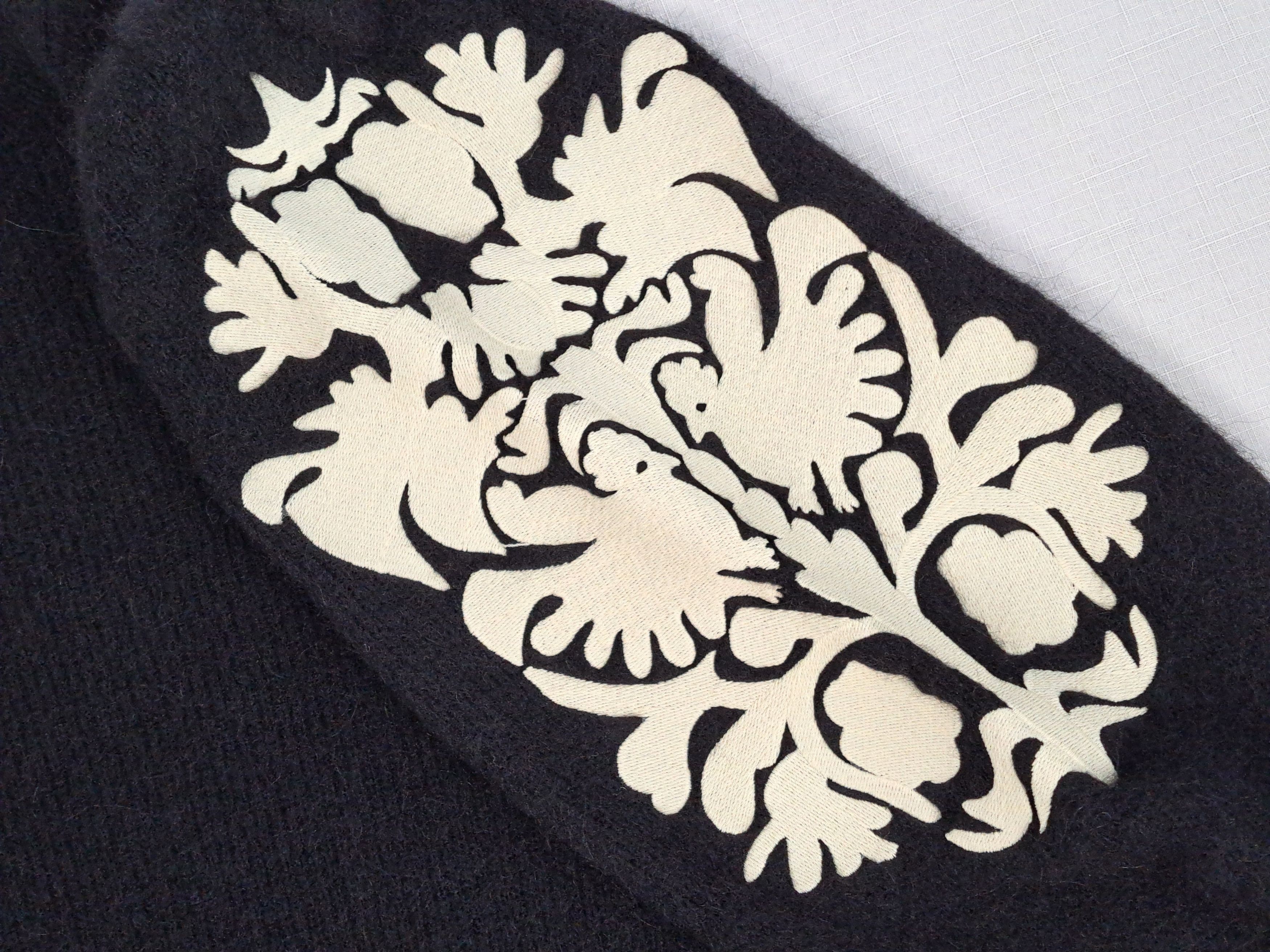 Sandro Sandro embroidered peppy baggy sleeve jumper. Size 2. Size S / US 4 / IT 40 - 9 Thumbnail