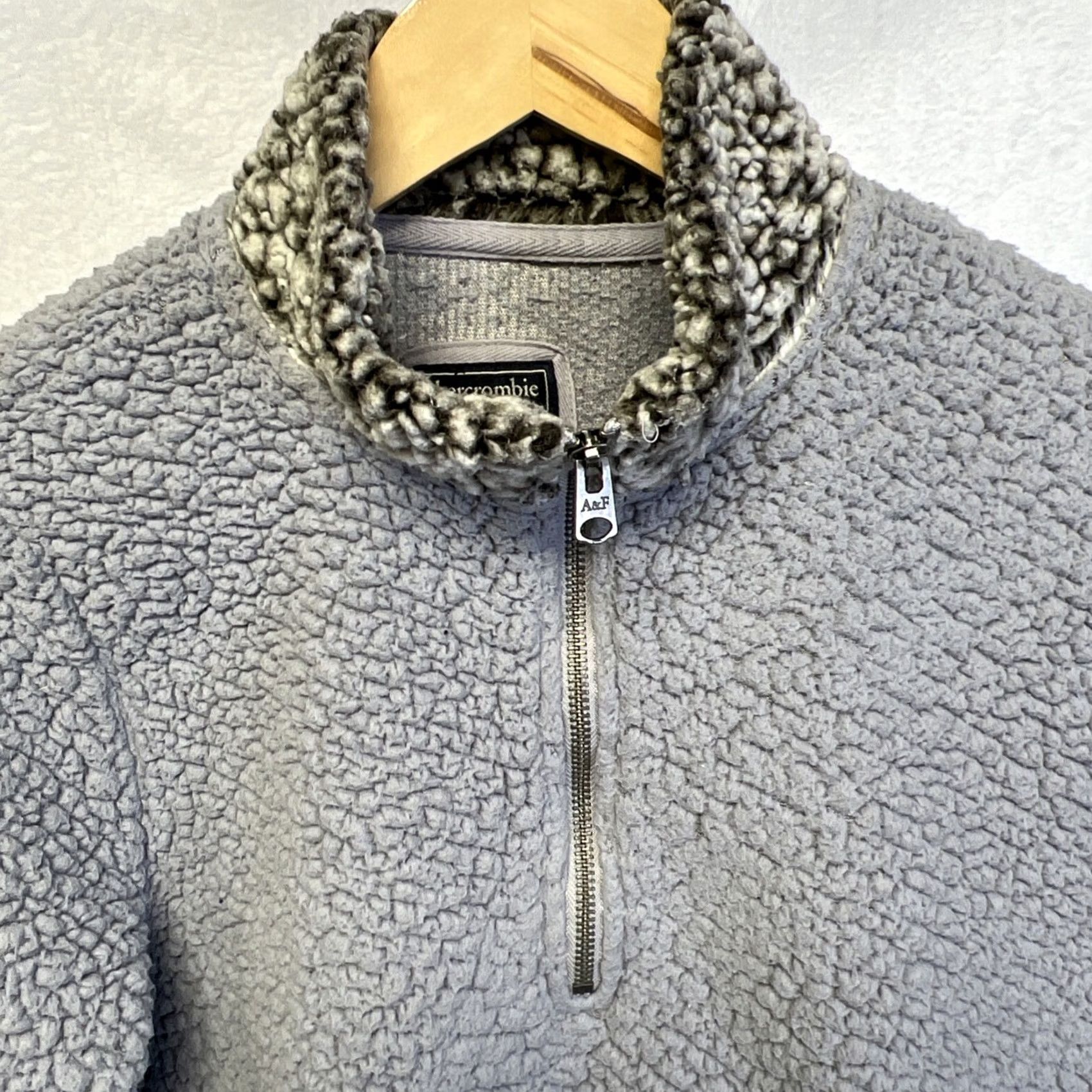 Abercrombie & Fitch Abercrombie & Fitch Women’s Sherpa Fleece 1/4 Zip Gray Medium Open Pockets Jacket Size M / US 6-8 / IT 42-44 - 3 Thumbnail