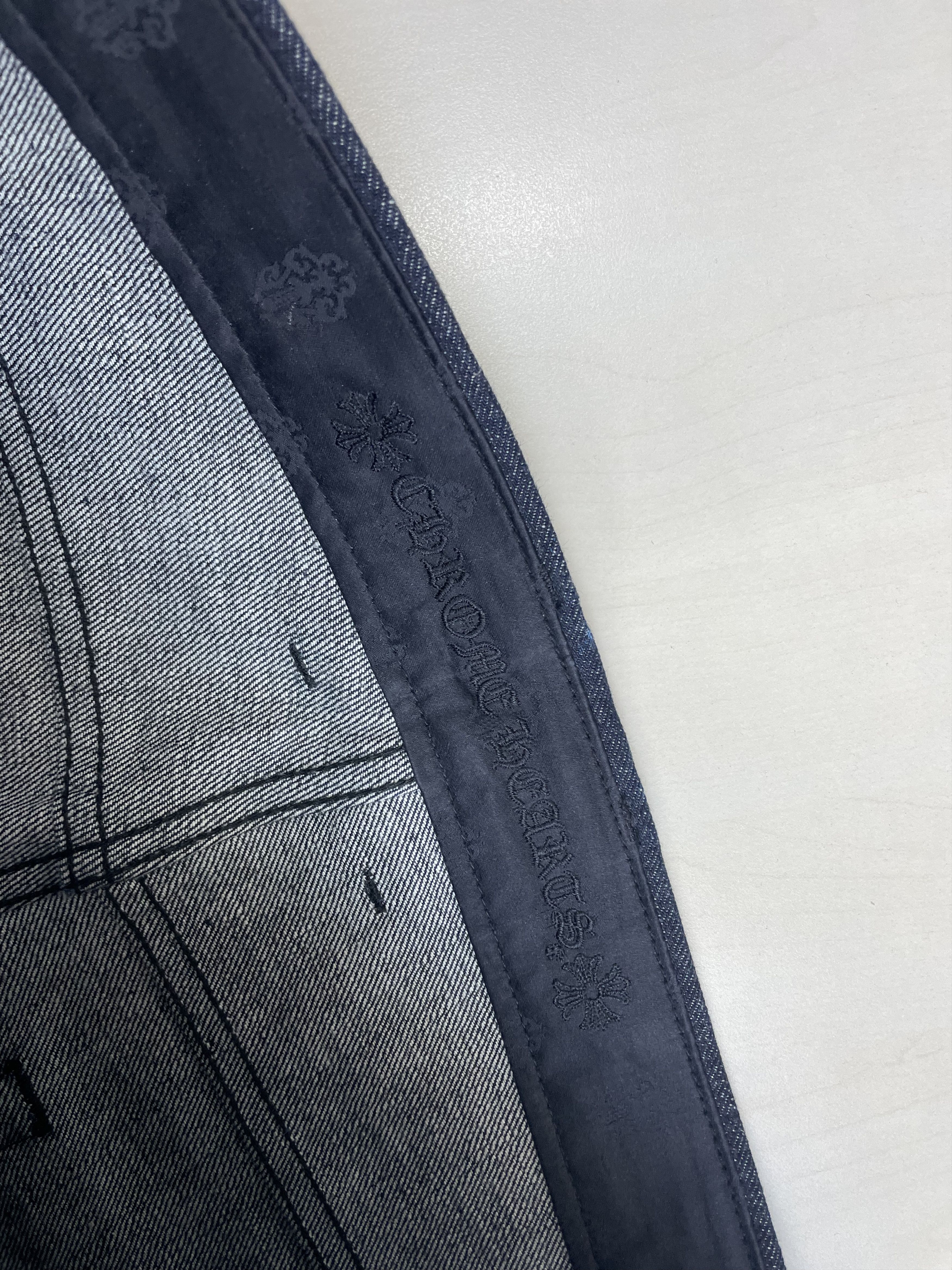 Chrome Hearts Chrome Hearts KS Cross Button Indigo Jeans Size 24" / US 00 / IT 34 - 7 Thumbnail