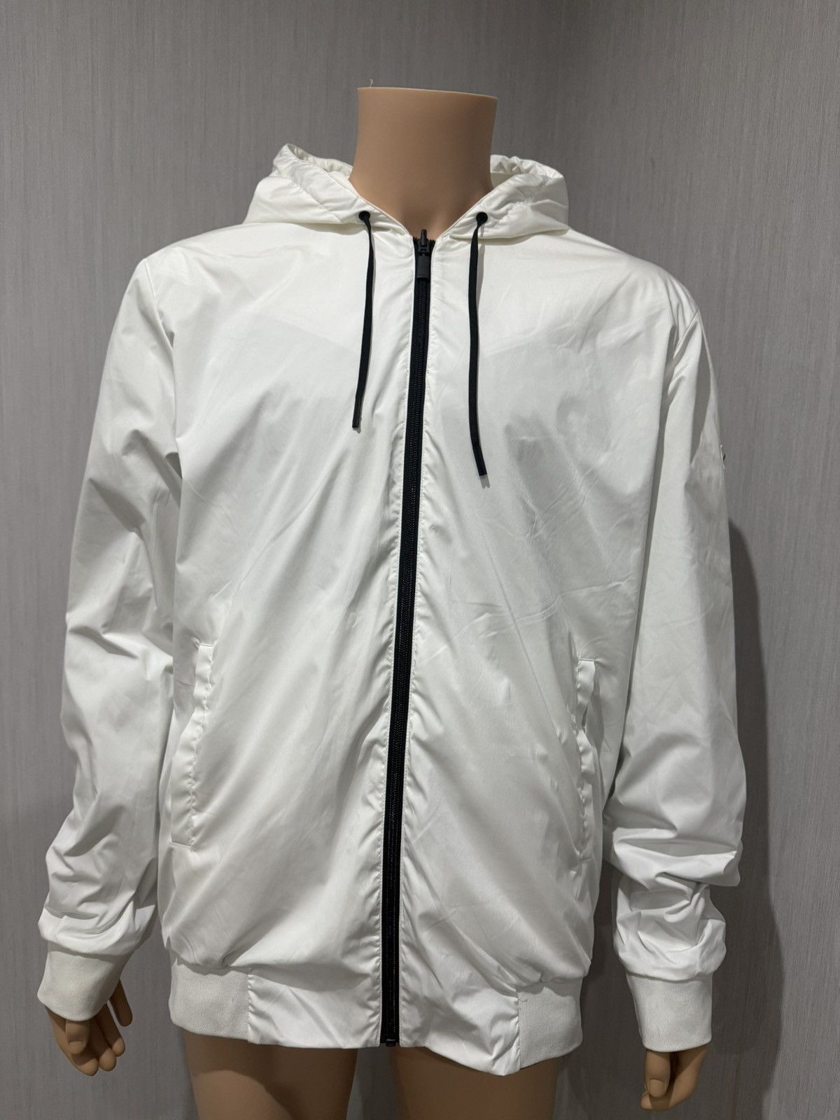 Fendi Fendi Monster Eyes Reversible Windbreaker Black/White Size US XL / EU 56 / 4 - 3 Thumbnail
