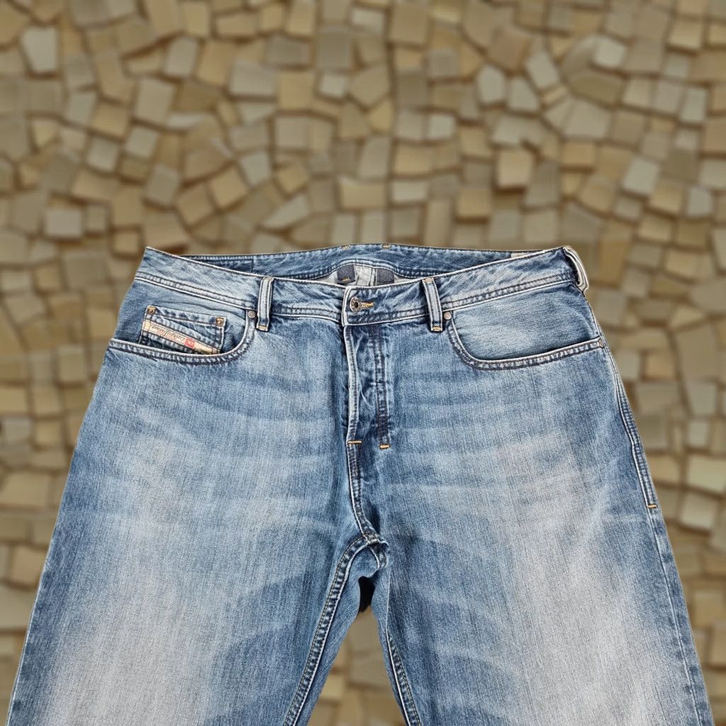 Diesel Diesel Jeans Mens W36 L32 Blue Regular Bootcut Denim Logo 5-Pocket Size US 36 / EU 52 - 1 Thumbnail
