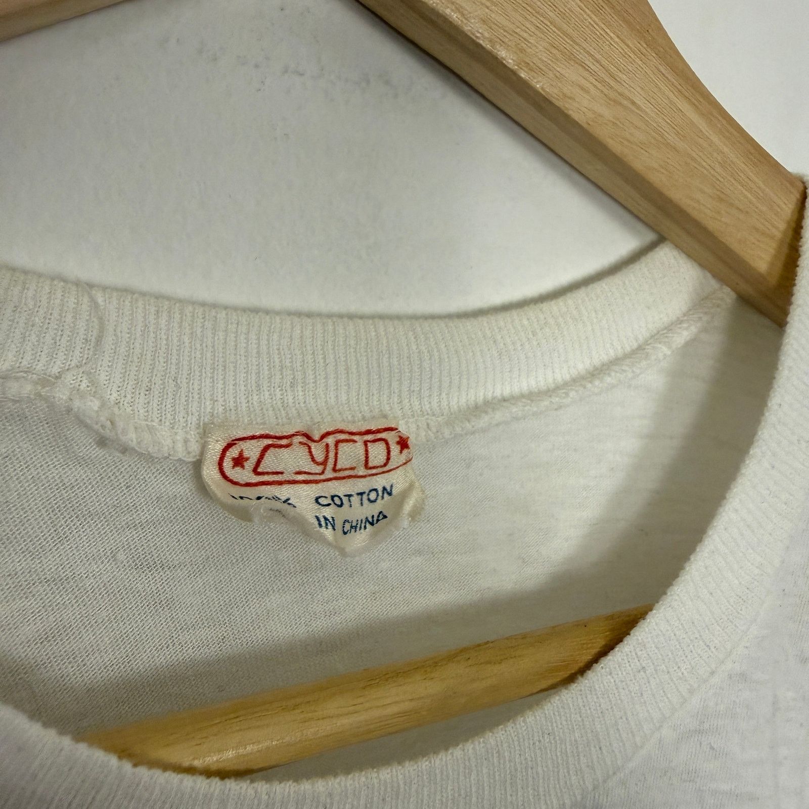 Vintage Vintage KFC Kentucky Fried Chicken Tee Shirt Medium White Size US M / EU 48-50 / 2 - 5 Thumbnail
