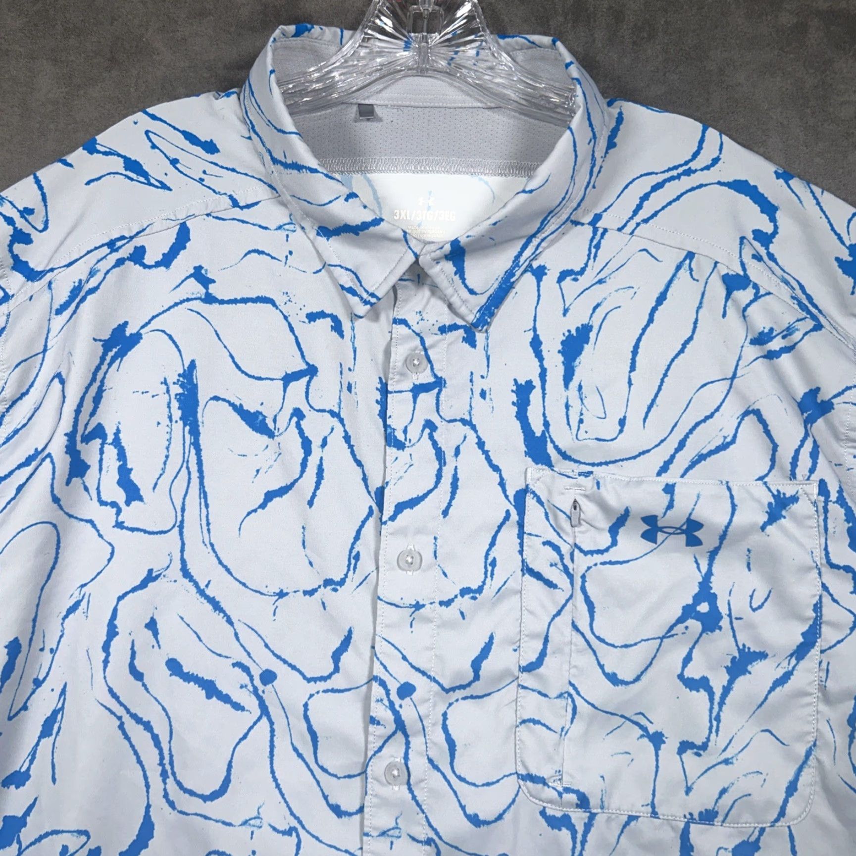 Under Armour Under Armour Button-Up Shirt Mens 3XL Blue Short Sleeve Dockside Collar-Down Outdoor Fish Geometric Pattern Casual Size US XXL / EU 58 / 5 - 2 Thumbnail