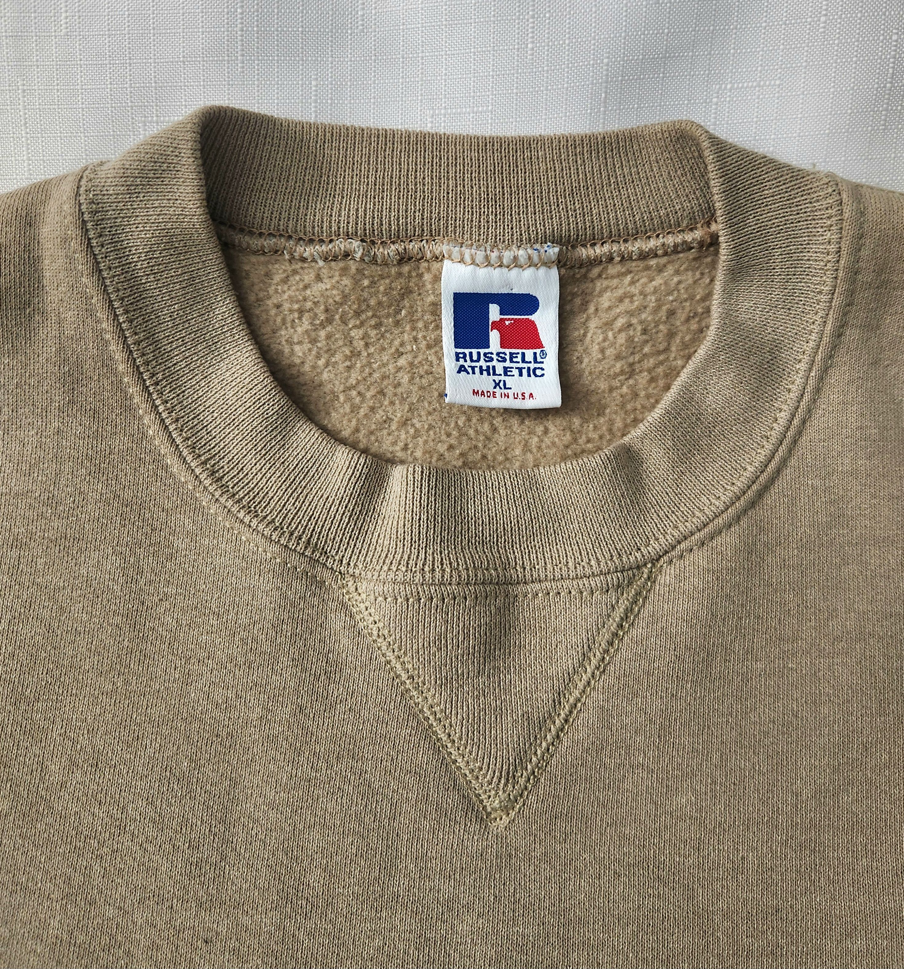 Russell Athletic × Vintage Russell Athletic Vintage Beige Crewneck 80s 90s USA Made Size US XL / EU 56 / 4 - 1 Thumbnail