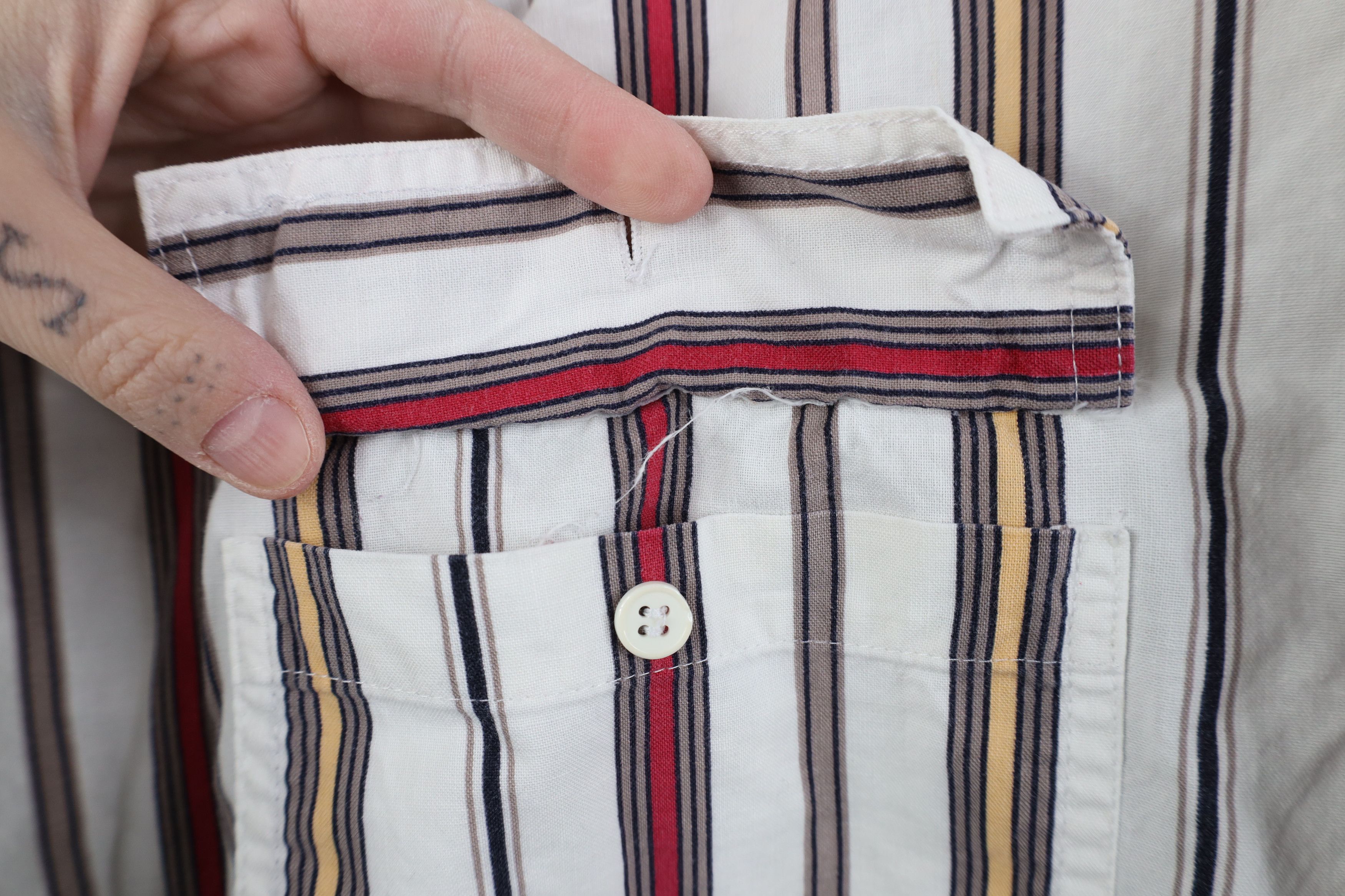 Vintage Vintage 90s Streetwear Block Collared Button Down Shirt Size US S / EU 44-46 / 1 - 6 Thumbnail
