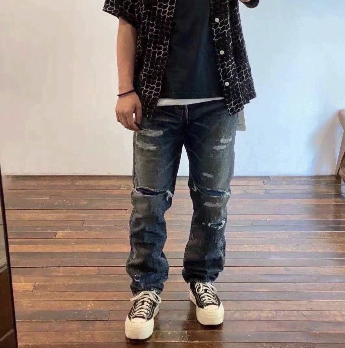 Visvim VISVIM SOCIAL SCULPTURE 10 DAMAGED-17 Destroyed Denim Jeans Size US 34 / EU 50 - 5 Thumbnail