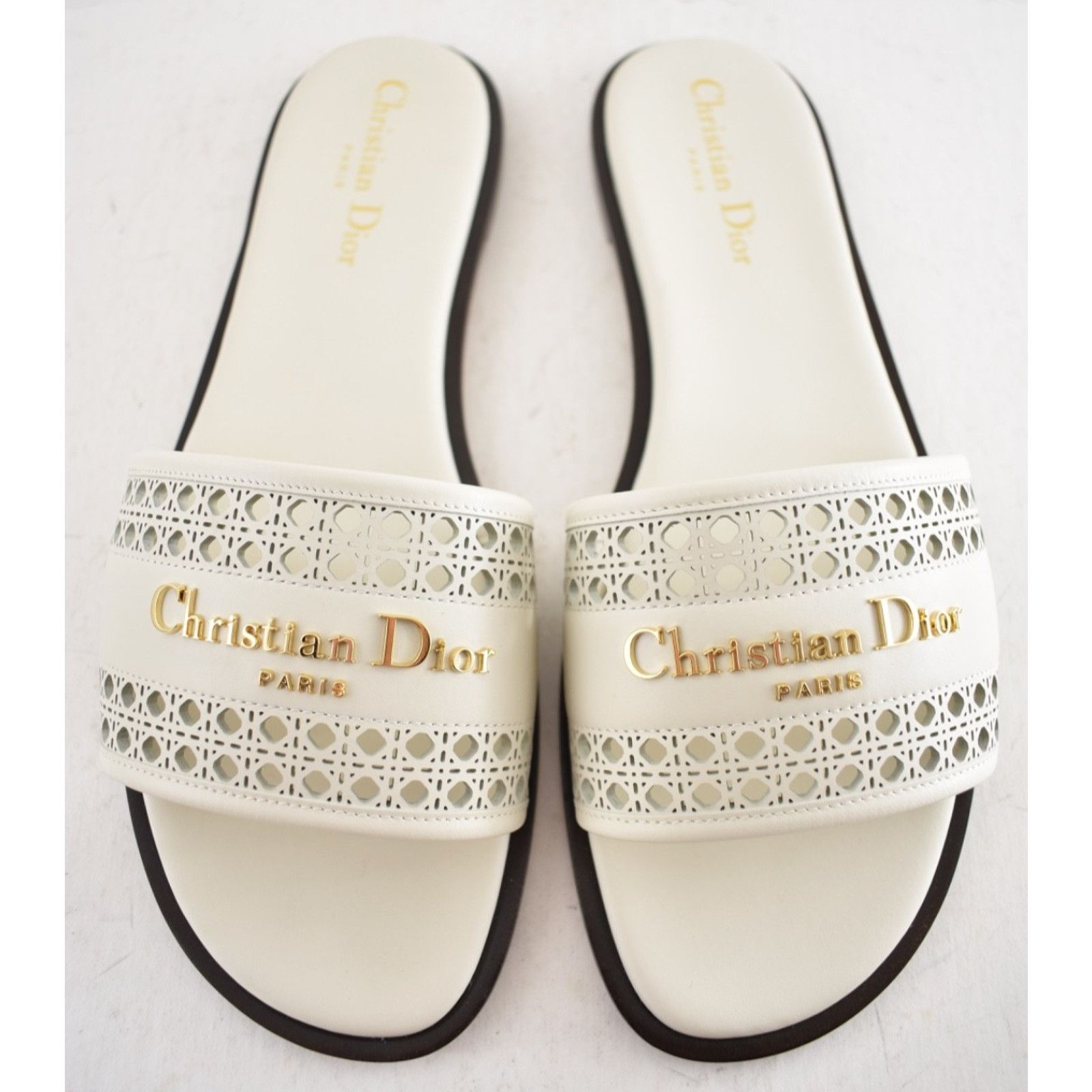 Dior Dior D-Lane Dway Micro Cannage Off White Leather Slide 39 Size US 8 / IT 38 - 12 Thumbnail