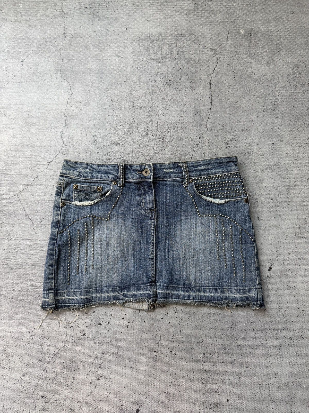 Japanese Brand 🔥Offers🔥Vintage Y2K Skirt Denim Goth Streetwear Rare Size 28" / US 6 / IT 42 - 1 Thumbnail
