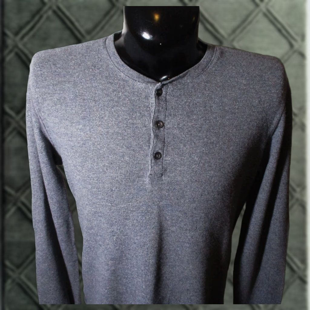 Banana Republic BANANA REPUBLIC Gray Thermal Long Sleeve Henley Top Men's L Shirt Size US L / EU 52-54 / 3 - 1 Thumbnail