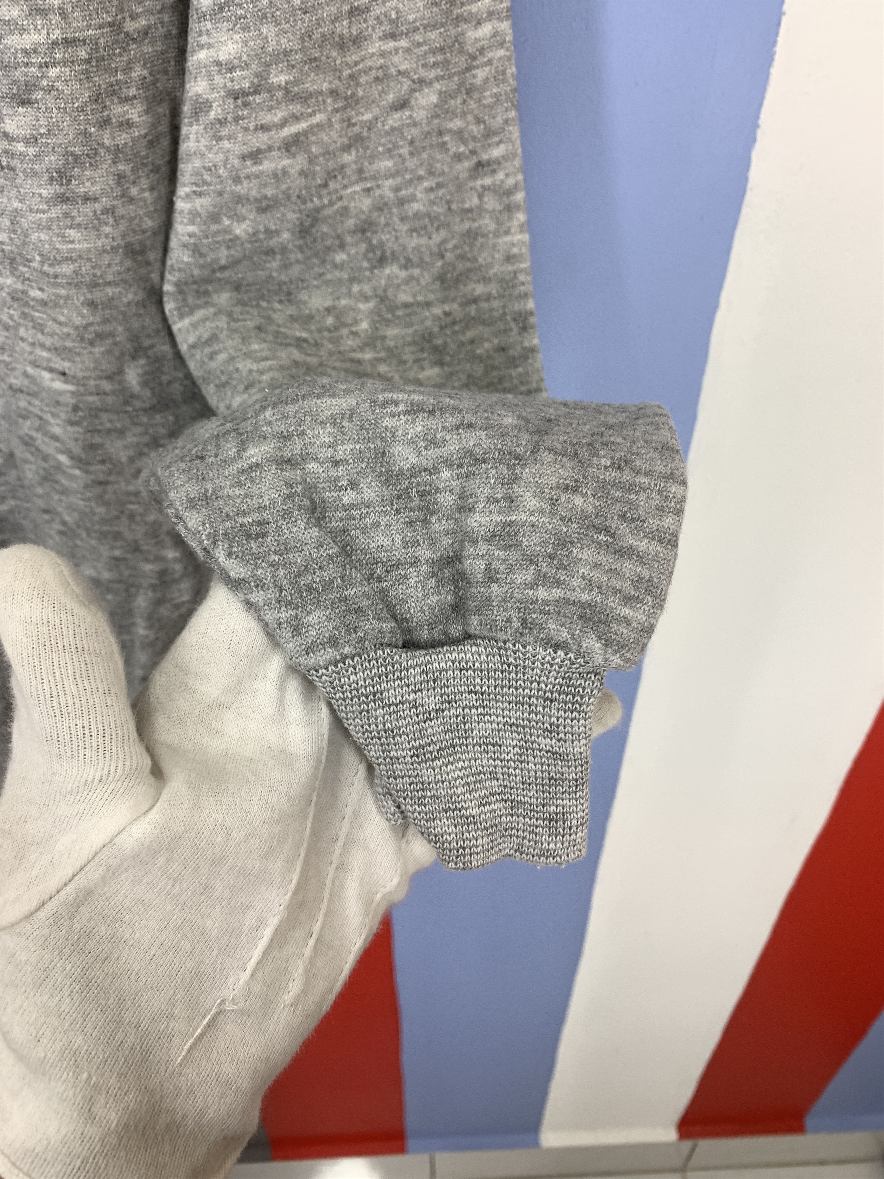 Hanes 90s Vintage HANES Rayon Plain Sweatshirt #2215/21 Size US S / EU 44-46 / 1 - 2 Thumbnail