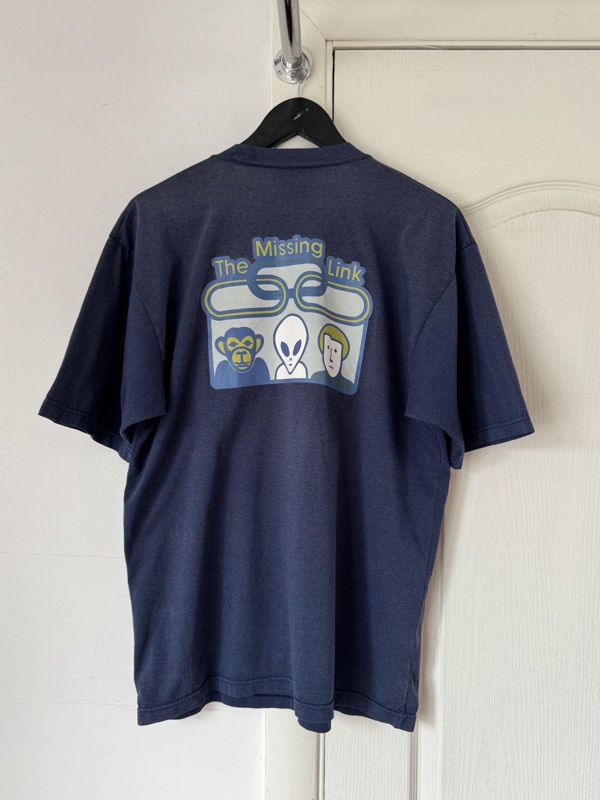 Alien Workshop Vintage 90s Alien Workshop The Missing Link Skate Tee Size US L / EU 52-54 / 3 - 5 Thumbnail