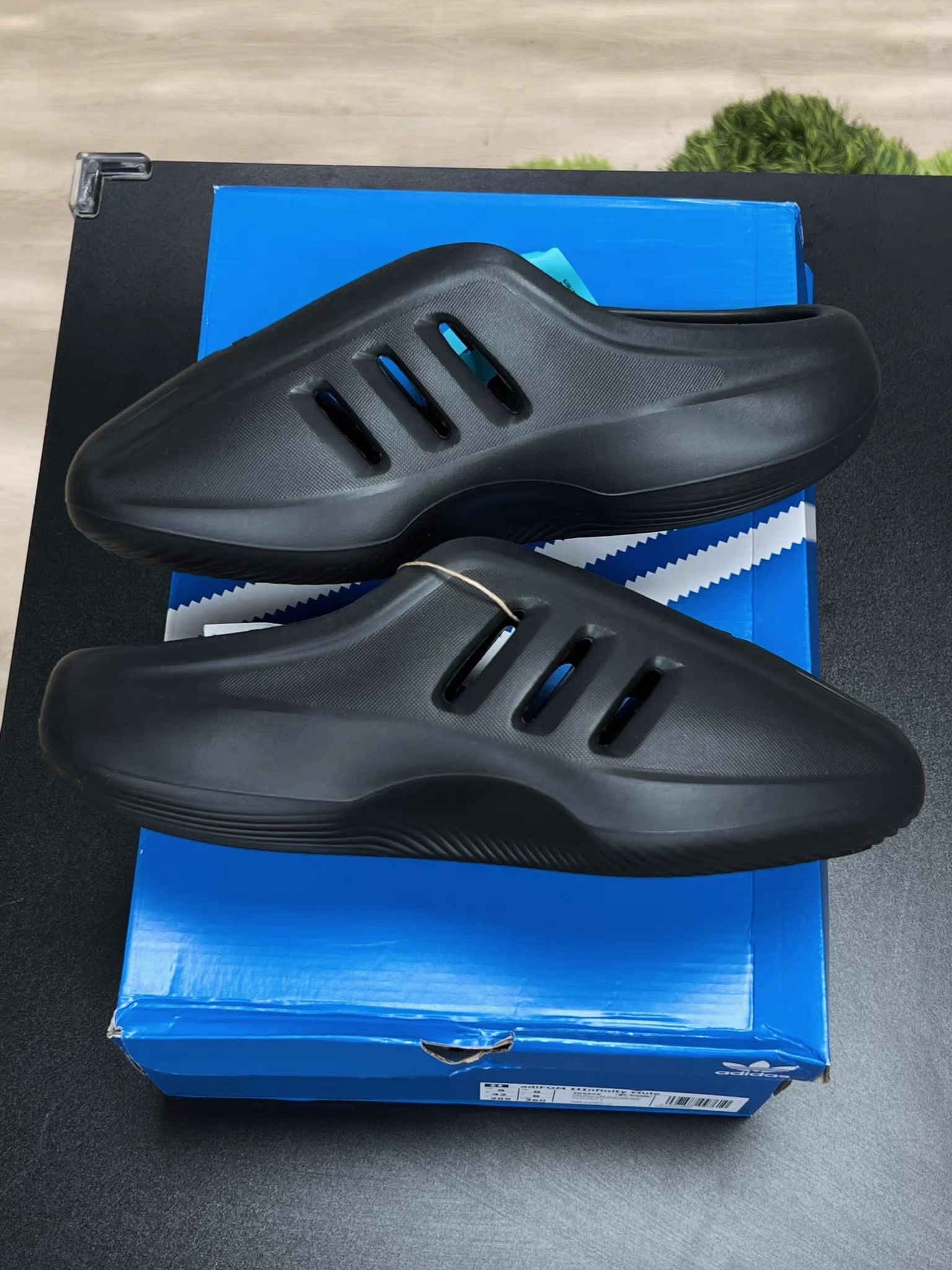 Adidas Adidas AdiFOM Mule Slides K15 Size US 9 / EU 42 - 6 Thumbnail