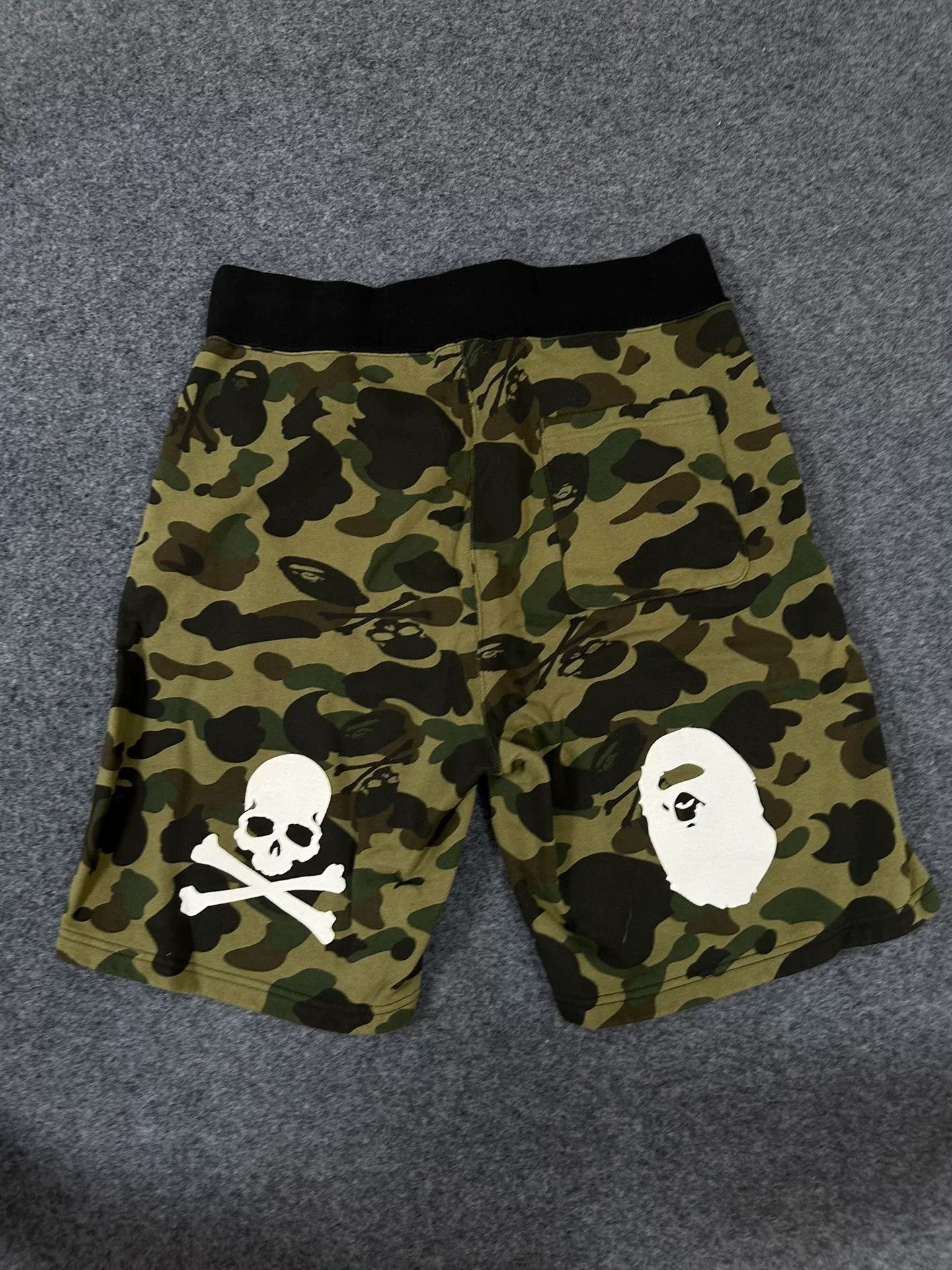 Bape × Mastermind Japan Bape Multi Shark Shorts Designer Size US 34 / EU 50 - 1 Thumbnail