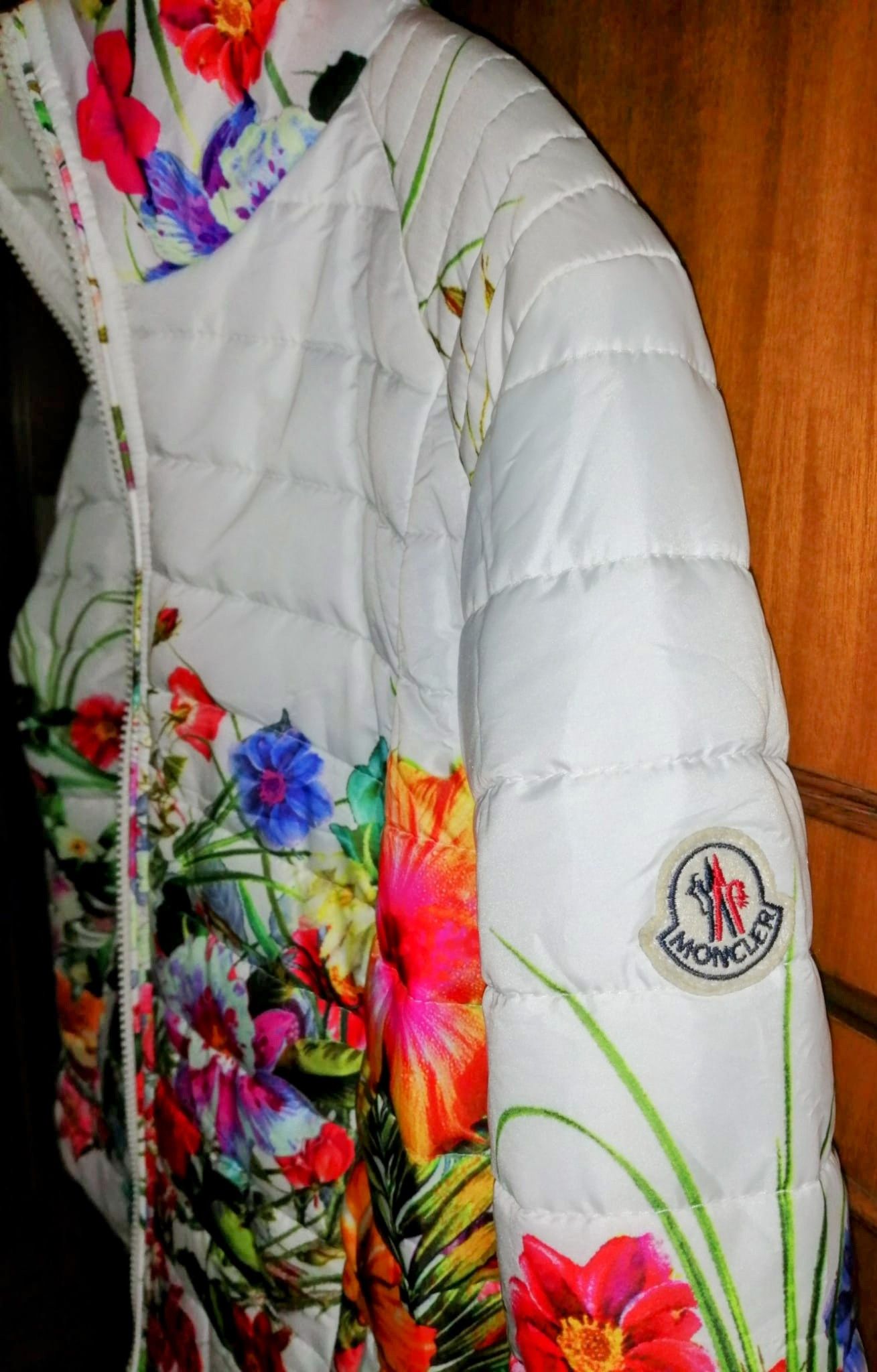 Moncler Moncler floral printed puffer jacket women Size M / US 6-8 / IT 42-44 - 3 Thumbnail