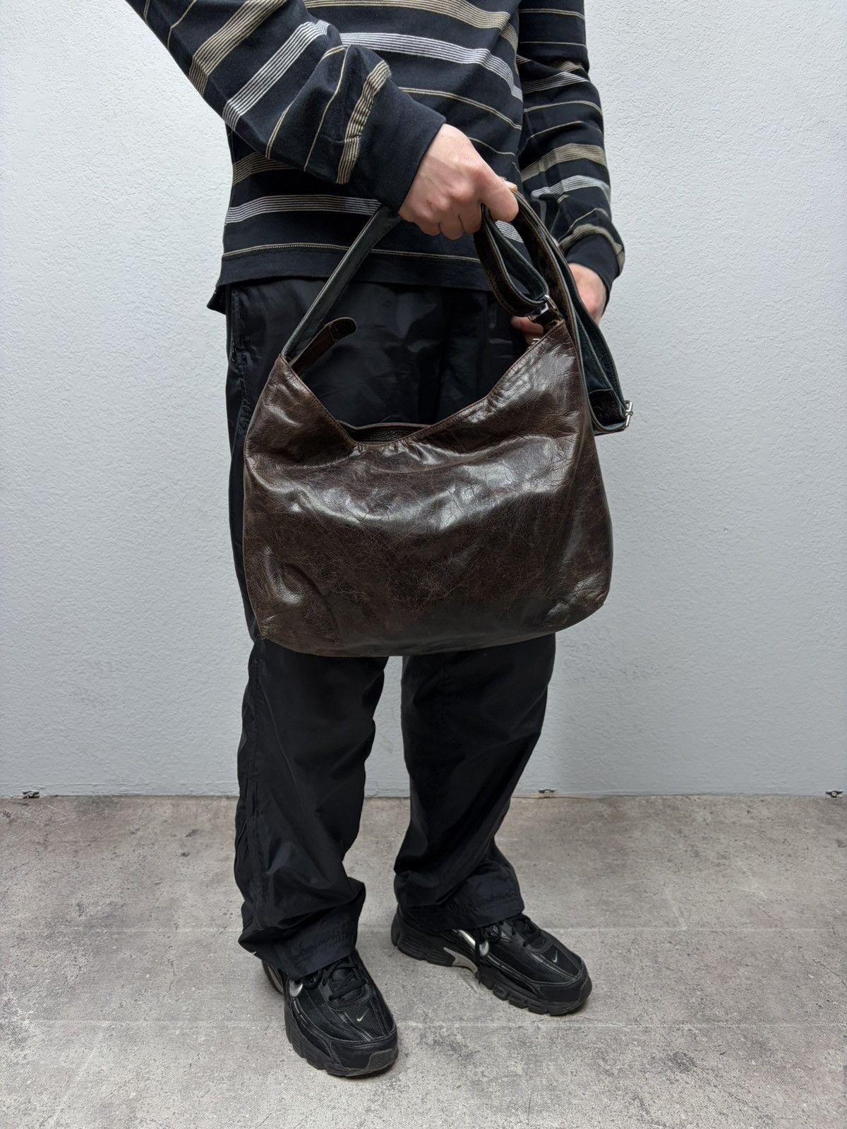 KMRii Brown Studded Leather Bag Y2K Punk Biker Balenciaga Inspired Size ONE SIZE - 2 Thumbnail