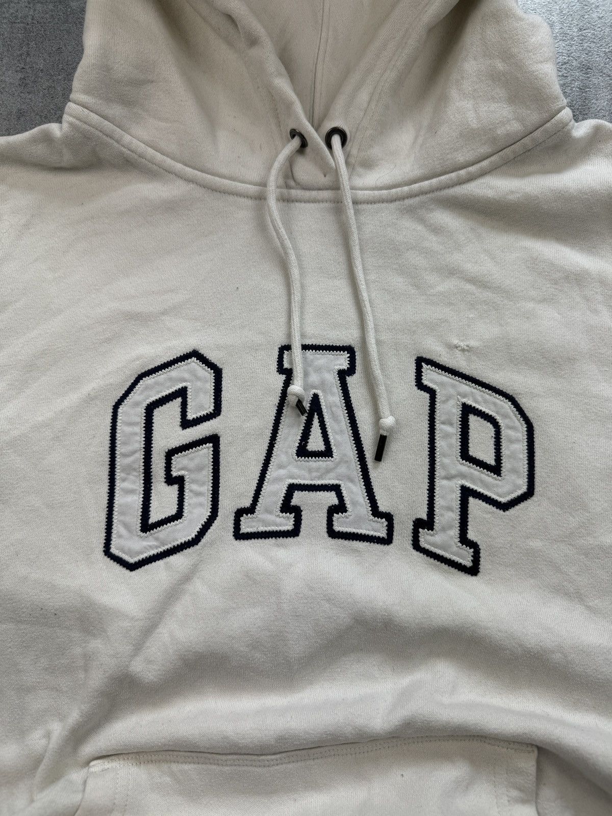 Gap × Vintage GAP boxy hoodie beige vintage spellout logo rap skate y2k Size US M / EU 48-50 / 2 - 3 Thumbnail