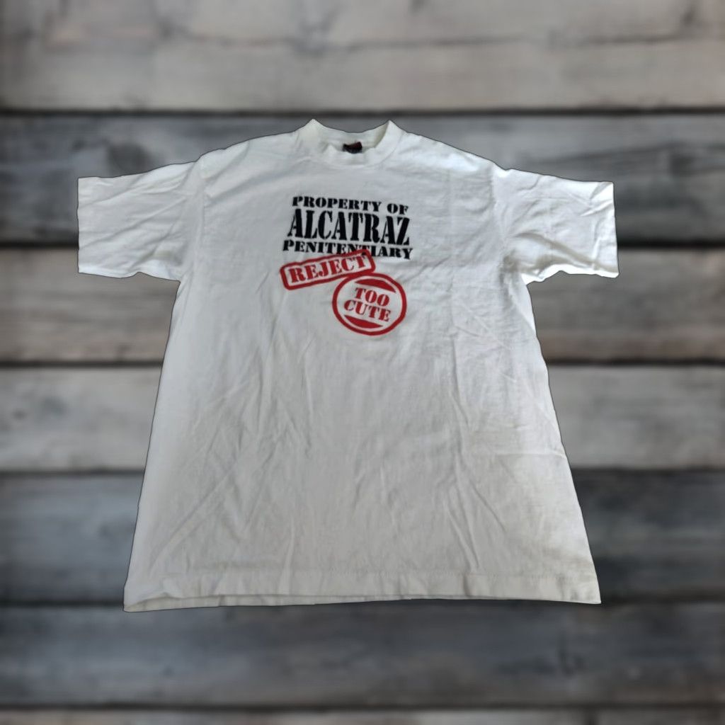 AAA VINTAGE Alcatraz Prison USA 90s Graphic Print T-Shirt Men XL White Cotton Size US XL / EU 56 / 4 - 1 Thumbnail