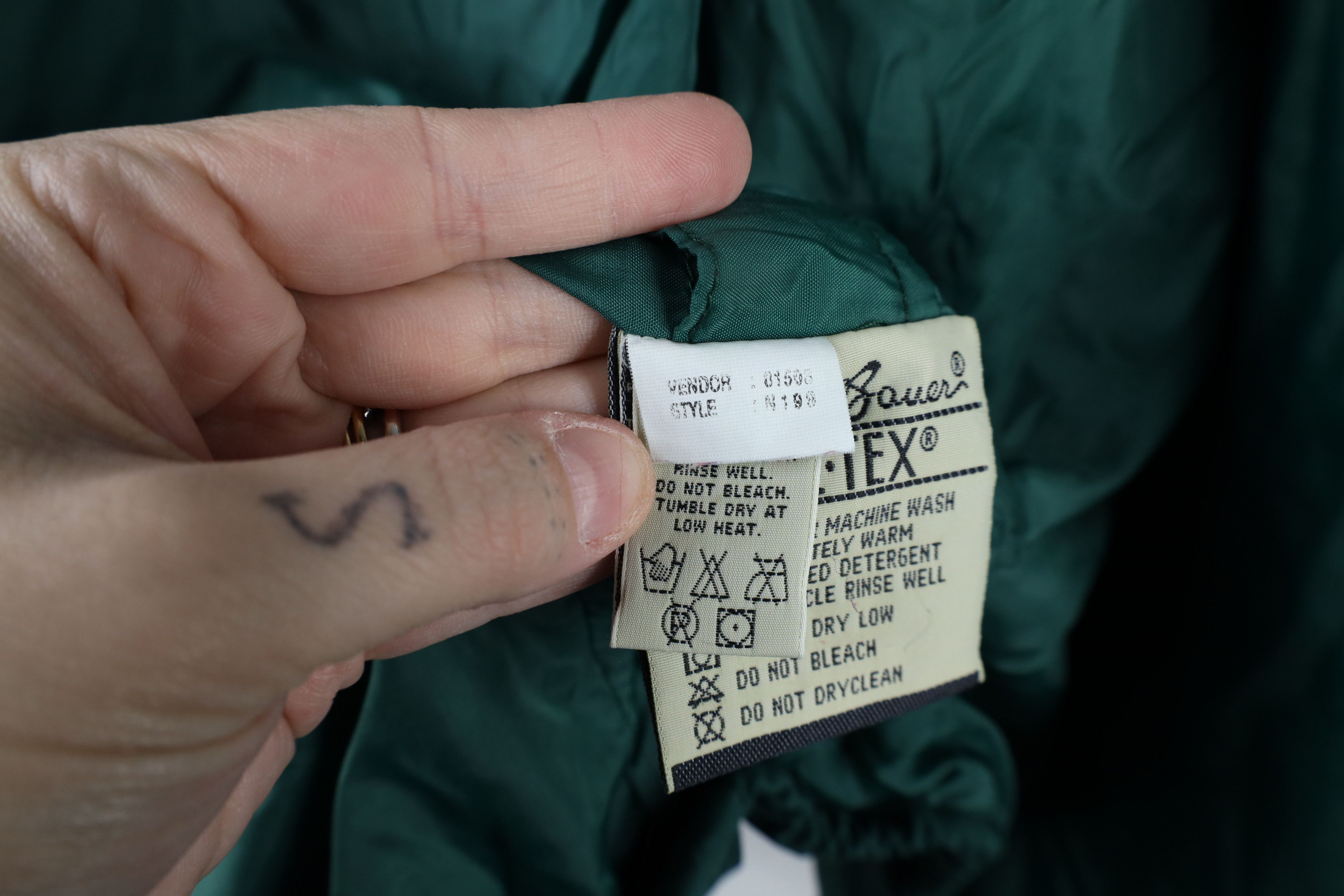 Eddie Bauer × Vintage Vintage 90s Eddie Bauer Waterproof Hooded Rain Jacket Size XL / US 12-14 / IT 48-50 - 10 Thumbnail
