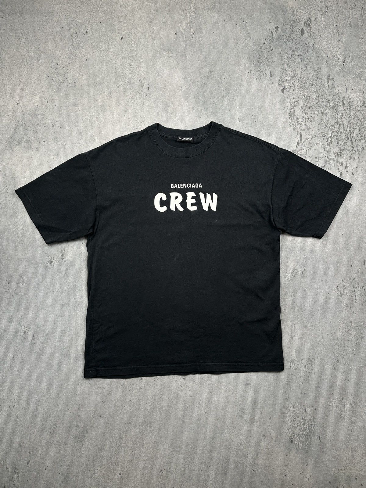 Balenciaga Balenciaga The Crew Black T-shirt Paris Logo Print Oversized Size US S / EU 44-46 / 1 - 1 Thumbnail