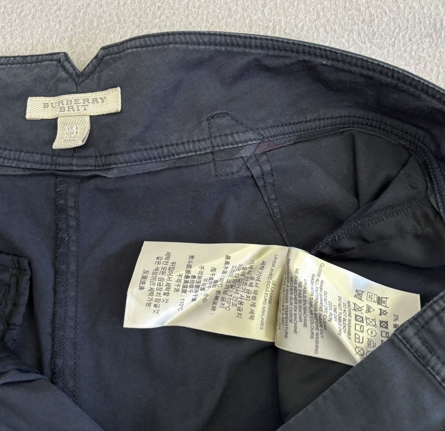 Burberry Burberry Navy shorts size 8 Size 27" / US 4 / IT 40 - 20 Thumbnail