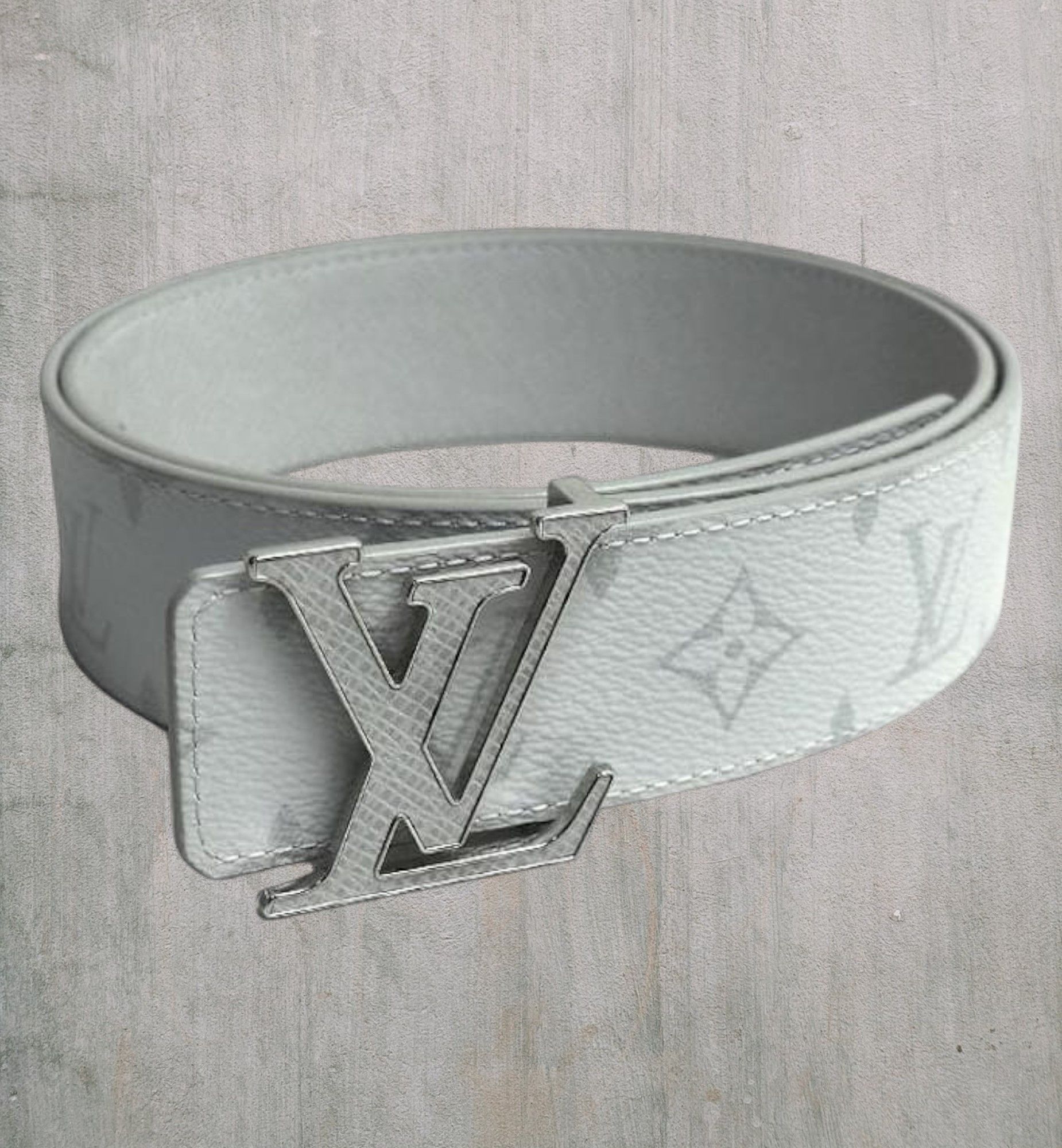 Louis Vuitton LV Monogram Initiales 40mm Reversible Belt