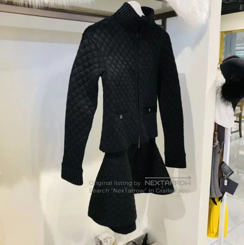 Chanel Chanel Black Quilted Women's Jacket and Skirt Set . Size S / US 4 / IT 40 - 2 Thumbnail